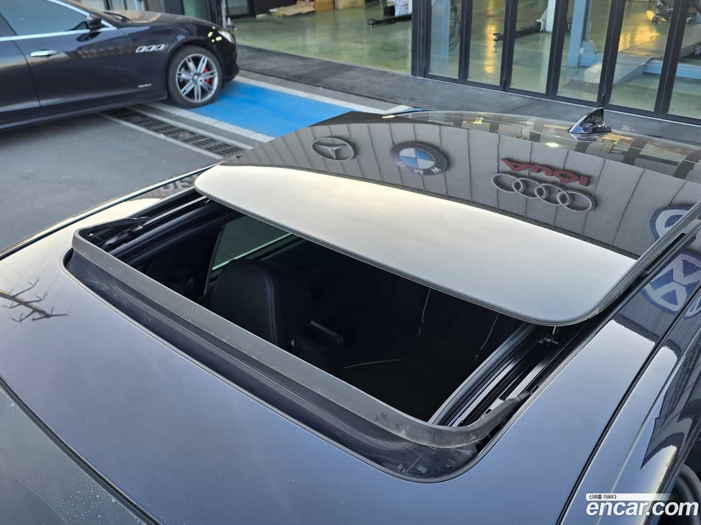 7-Series BMW 2017.7-OUTER-005