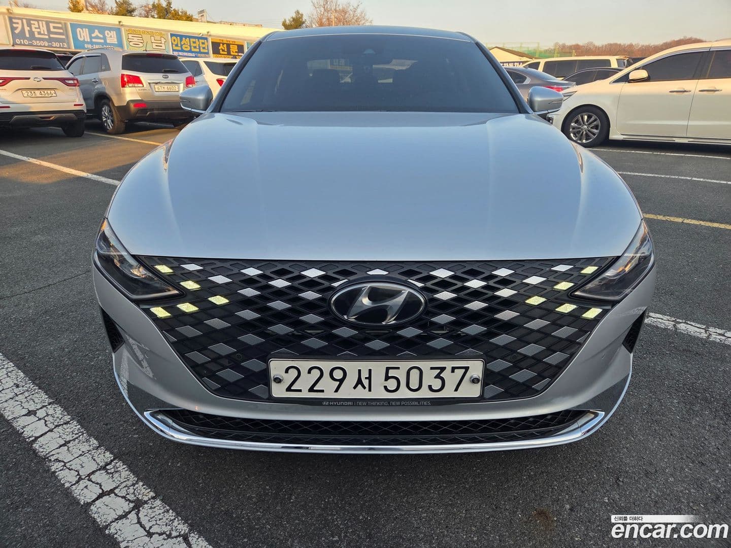 Main__Slider__Photo:Grandeur Hyundai 2020.7-0