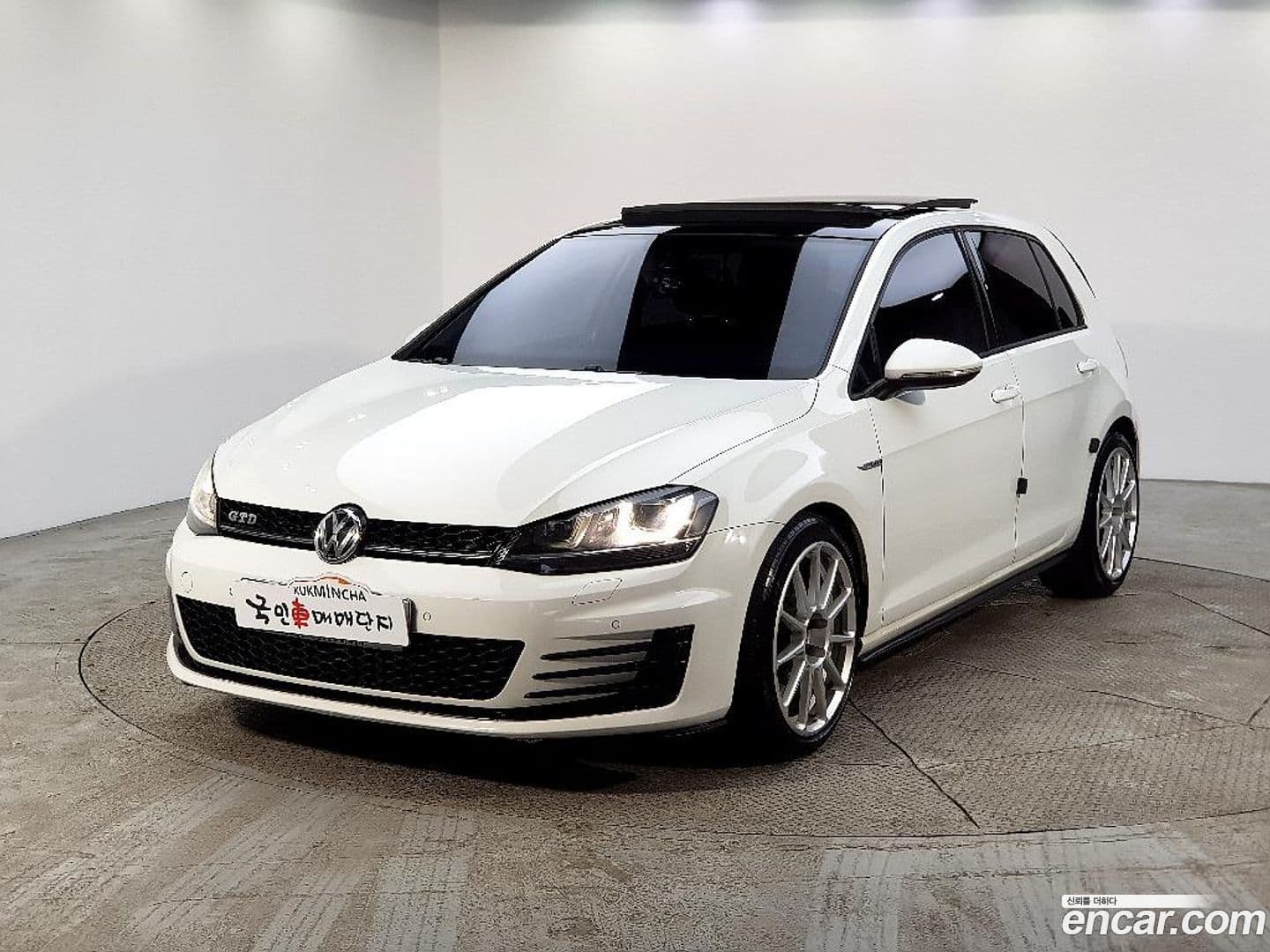 Main__Slider__Photo:Golf Volkswagen 2016.0-0