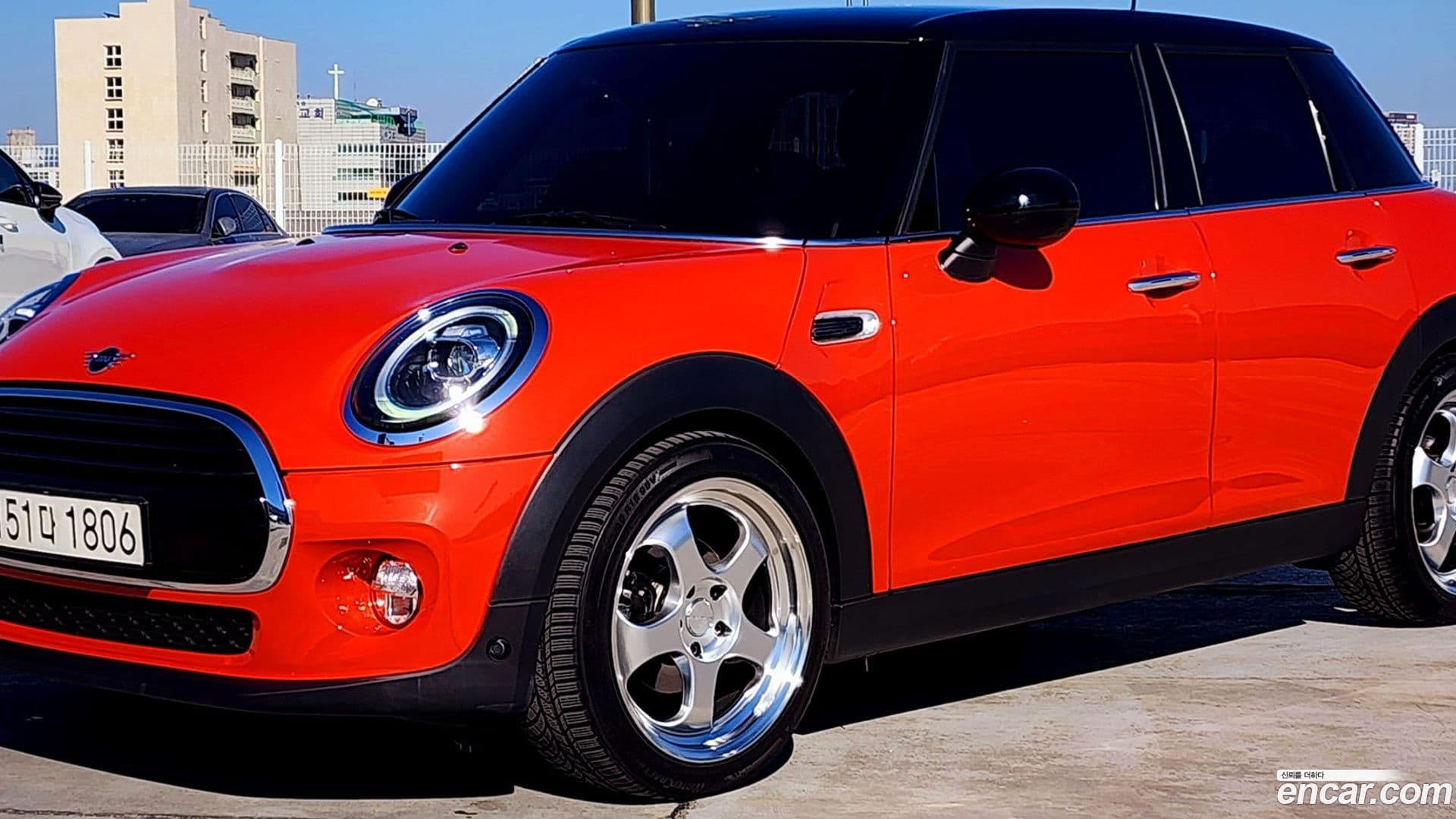Main__Slider__Photo:Cooper Mini 2019.0-0