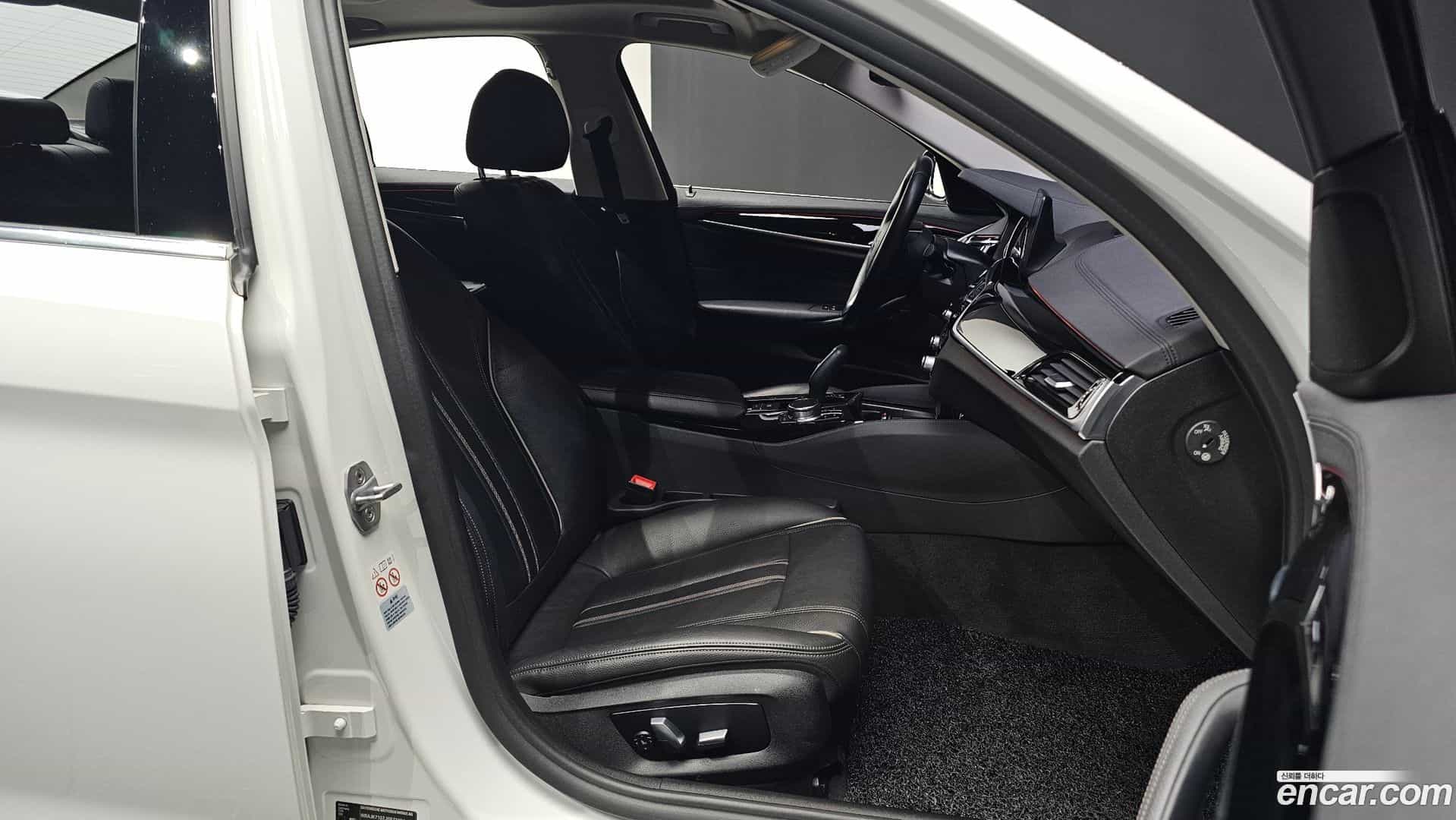 5-Series BMW 2018.11-INNER-010