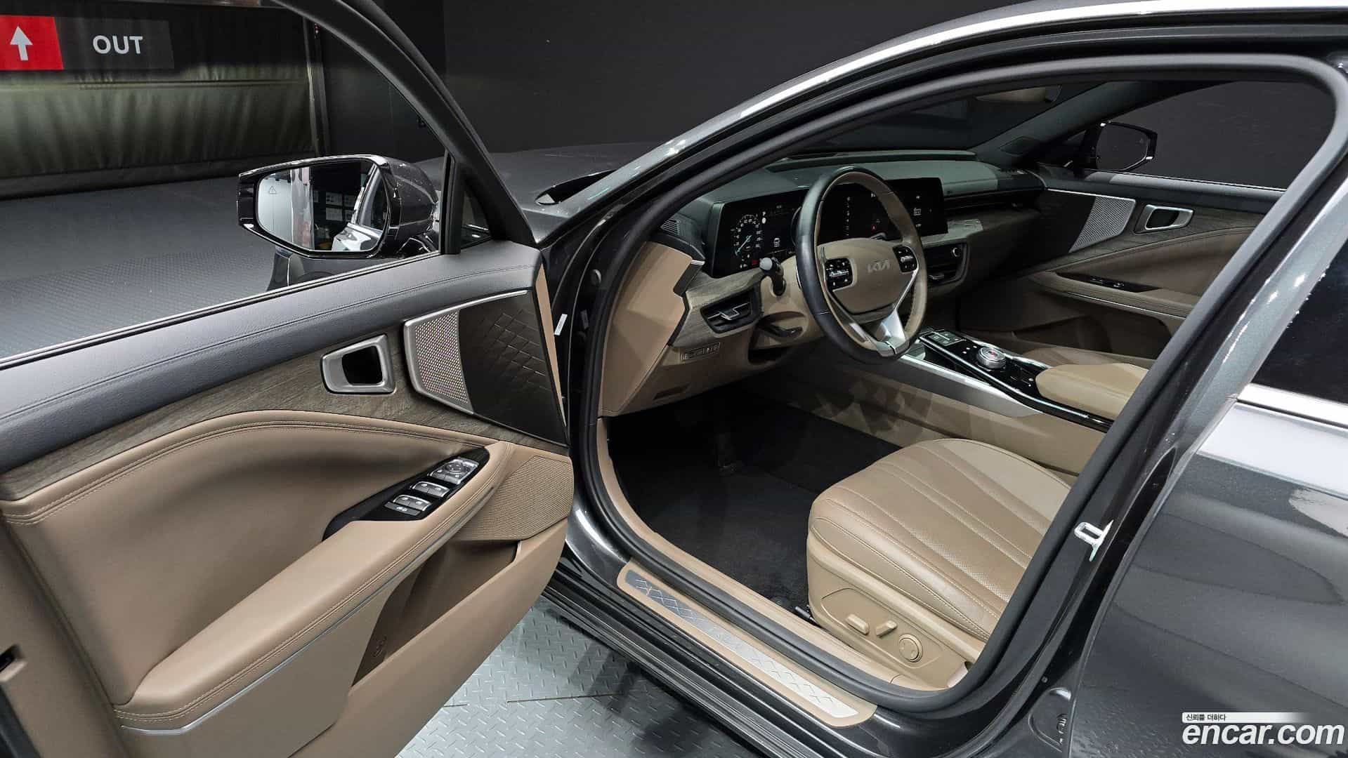 K8 Kia 2022.0-INNER-010