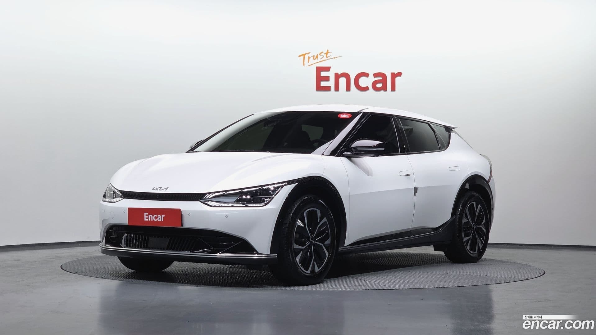 Main__Slider__Photo:EV6 Kia 2022.3-0