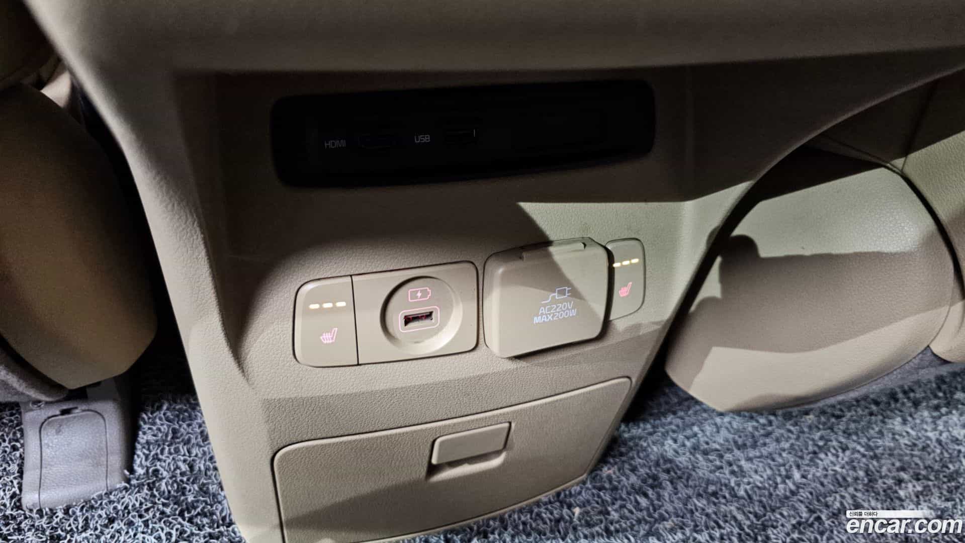 Canival Kia 2017.8-OPTION-020