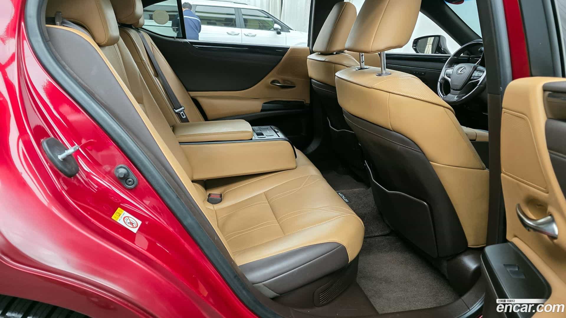 ES Lexus 2018.10-OPTION-016