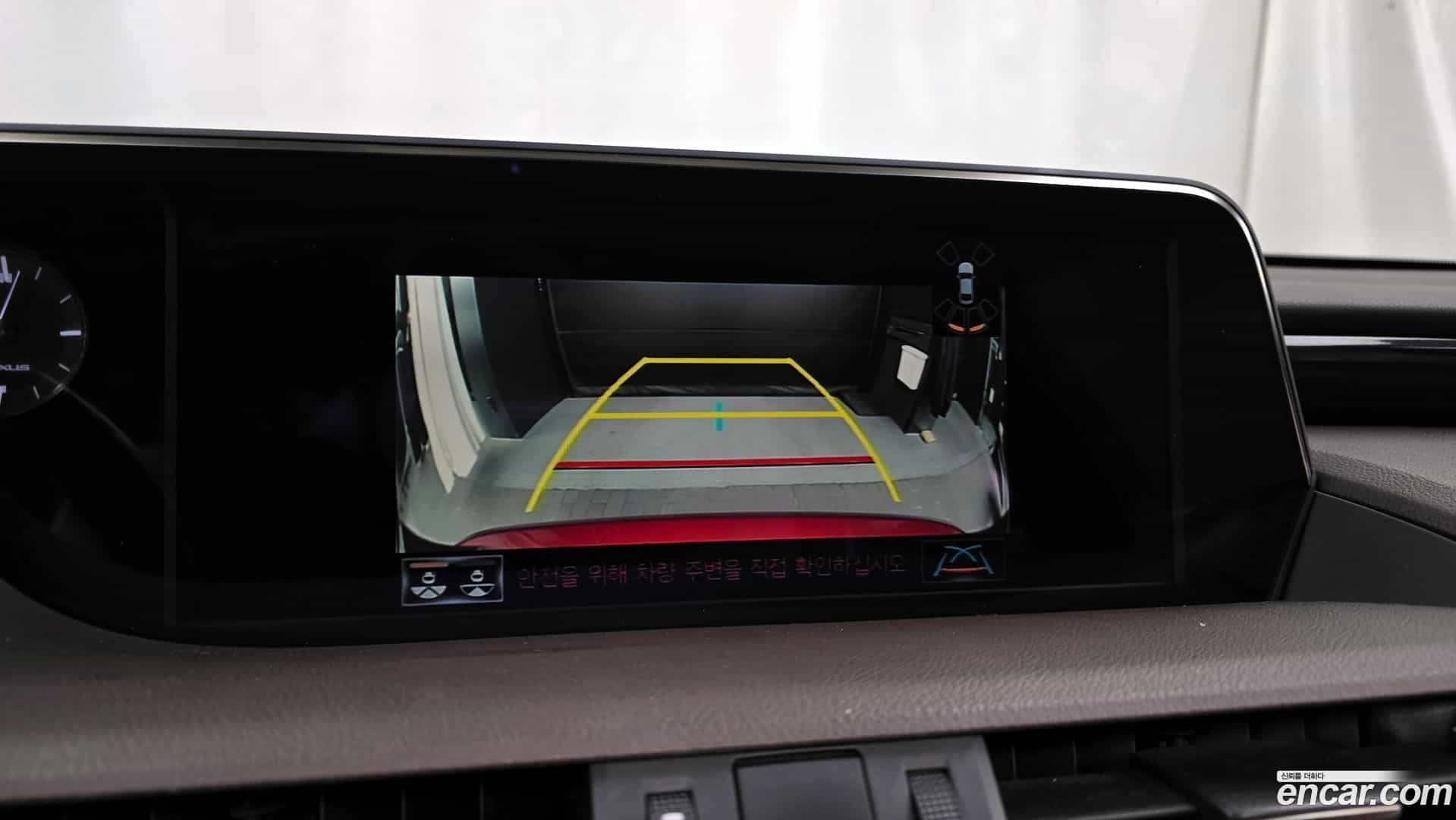 ES Lexus 2018.10-OPTION-019