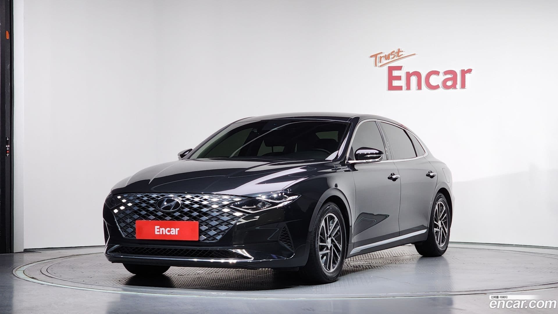 Main__Slider__Photo:Grandeur Hyundai 2020.11-0