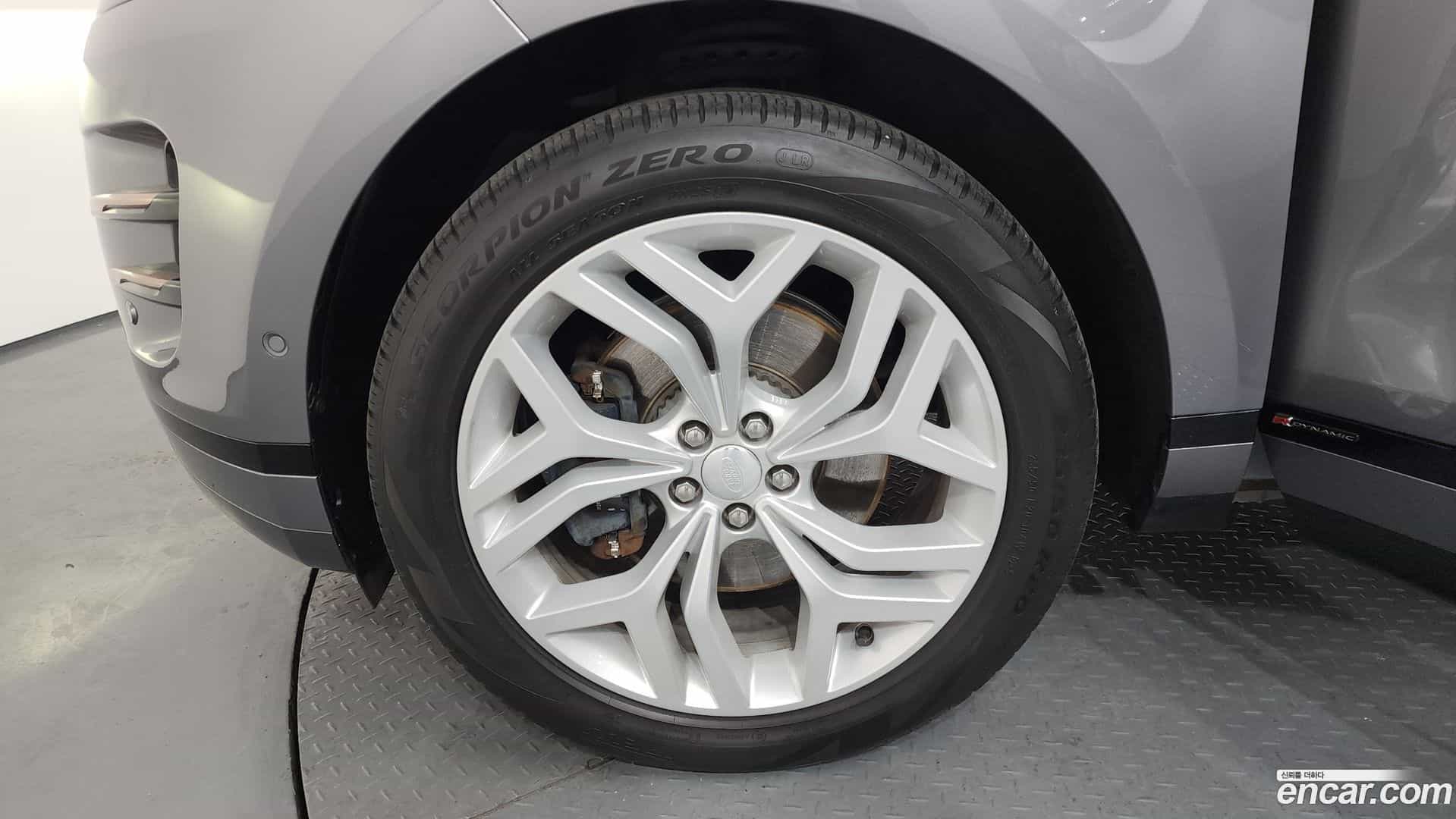 Range Rover Evoque Land Rover 2021.6-OUTER-005