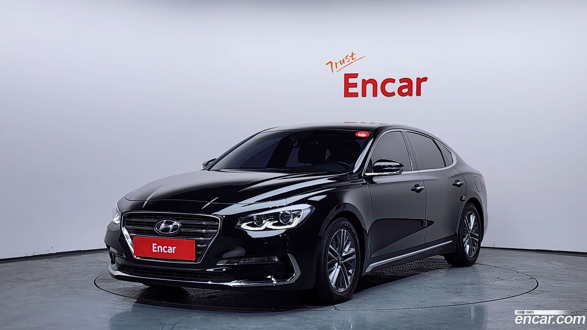 Main__Slider__Photo:Grandeur Hyundai 2018.0-0