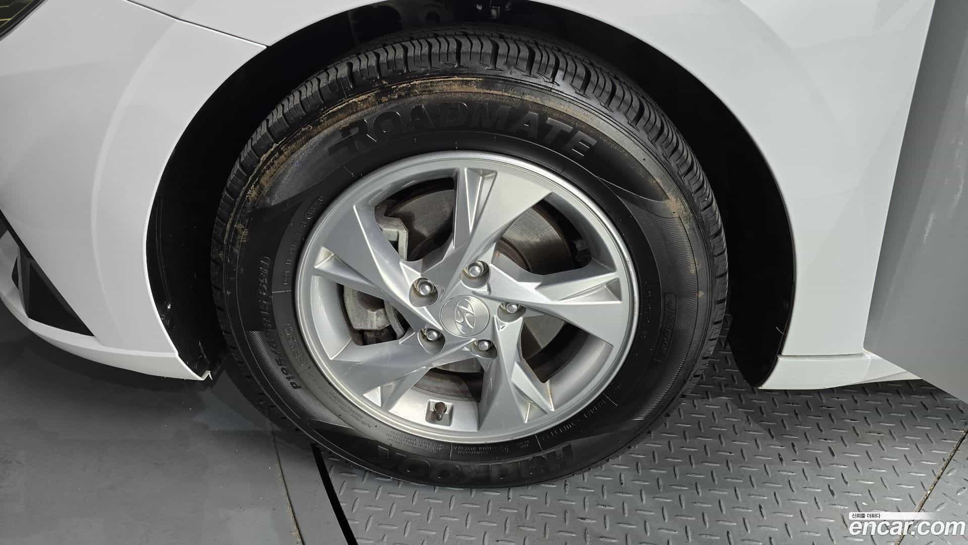 AVANTE Hyundai 2022.0-OUTER-005