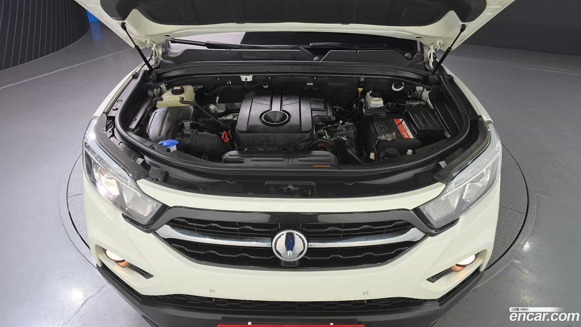 Rexton KG Mobility 2018.5-INNER-006