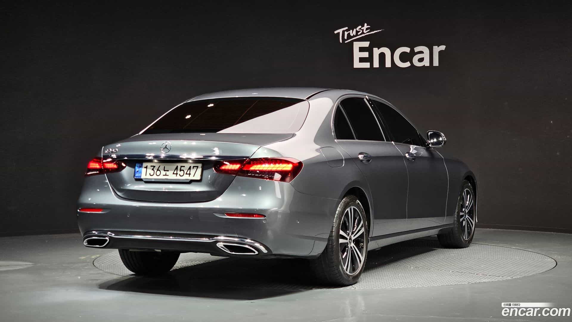 E-Class Mercedes-Benz 2021.11-OUTER-002