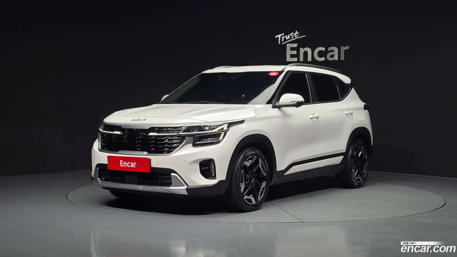 Main__Slider__Photo:Seltos Kia 2023.2-0