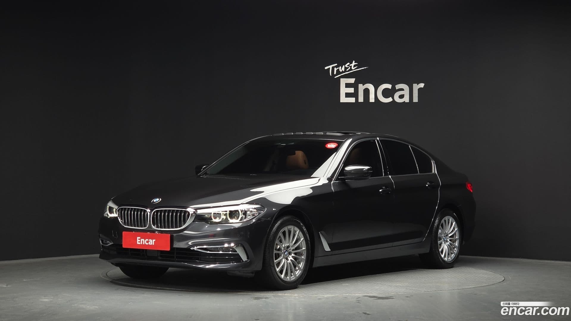 Main__Slider__Photo:5-Series BMW 2020.3-0