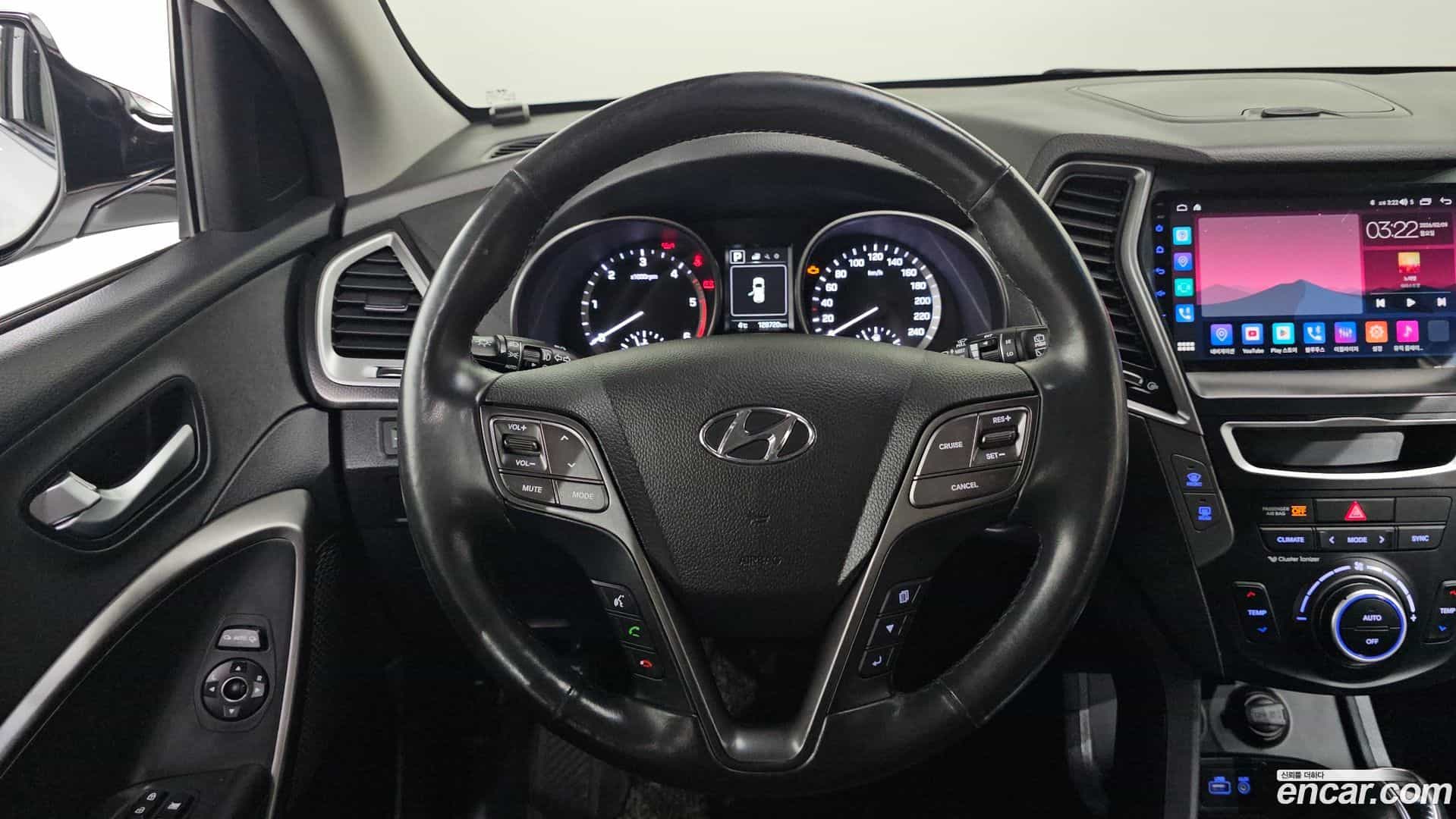 Santafe Hyundai 2016.2-OPTION-017