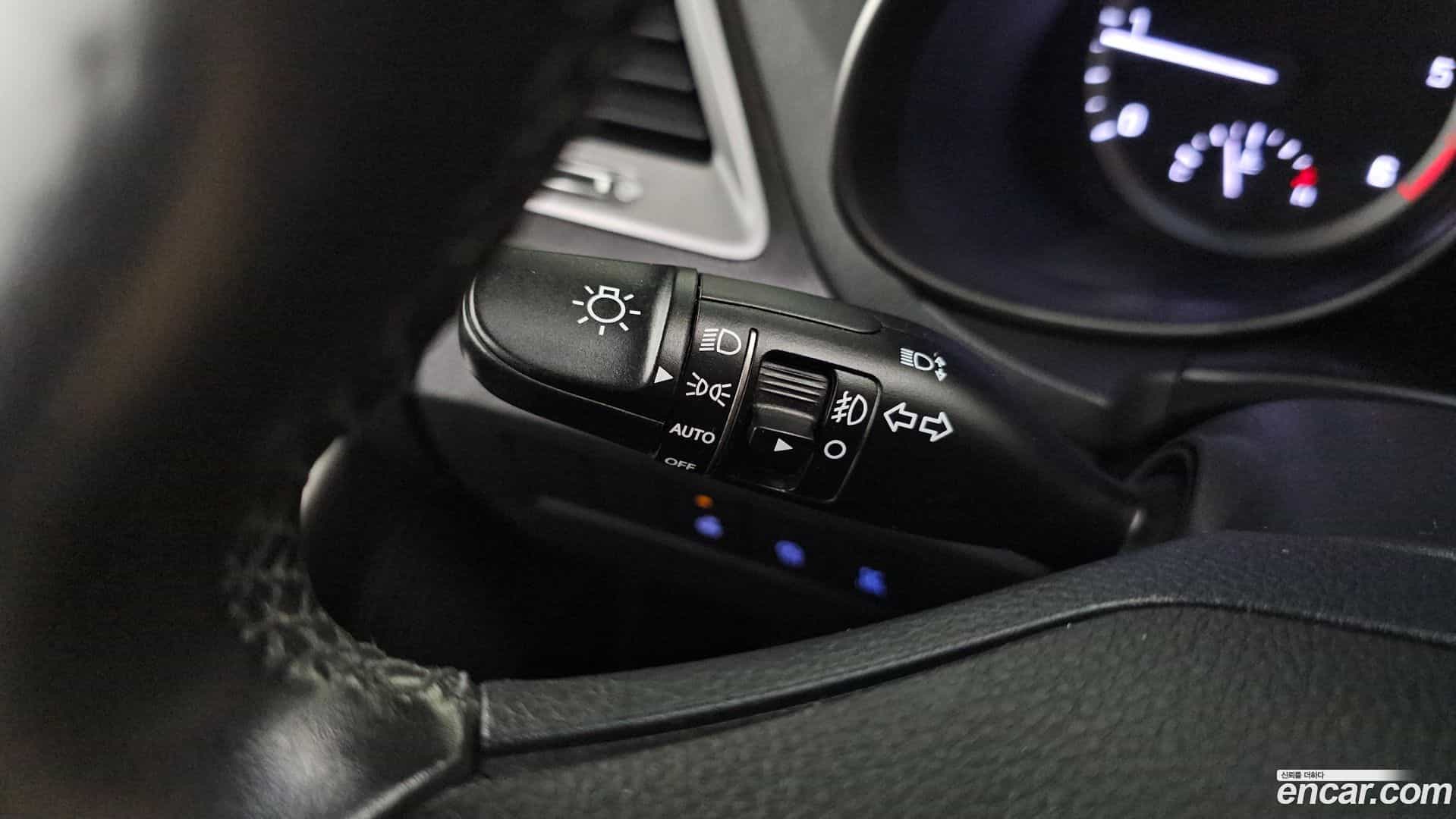 Santafe Hyundai 2016.2-OPTION-022