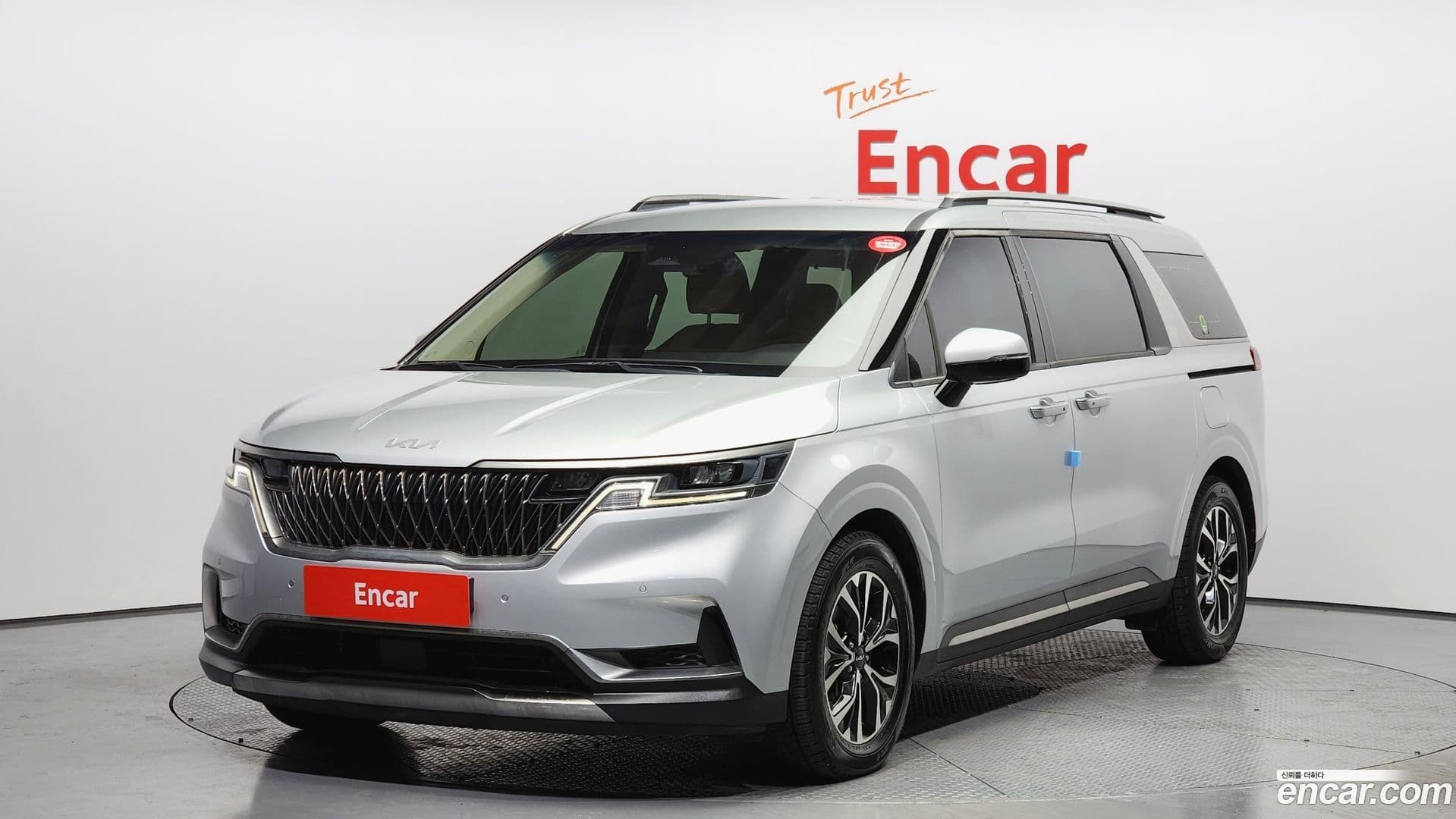 Main__Slider__Photo:Canival Kia 2022.0-0