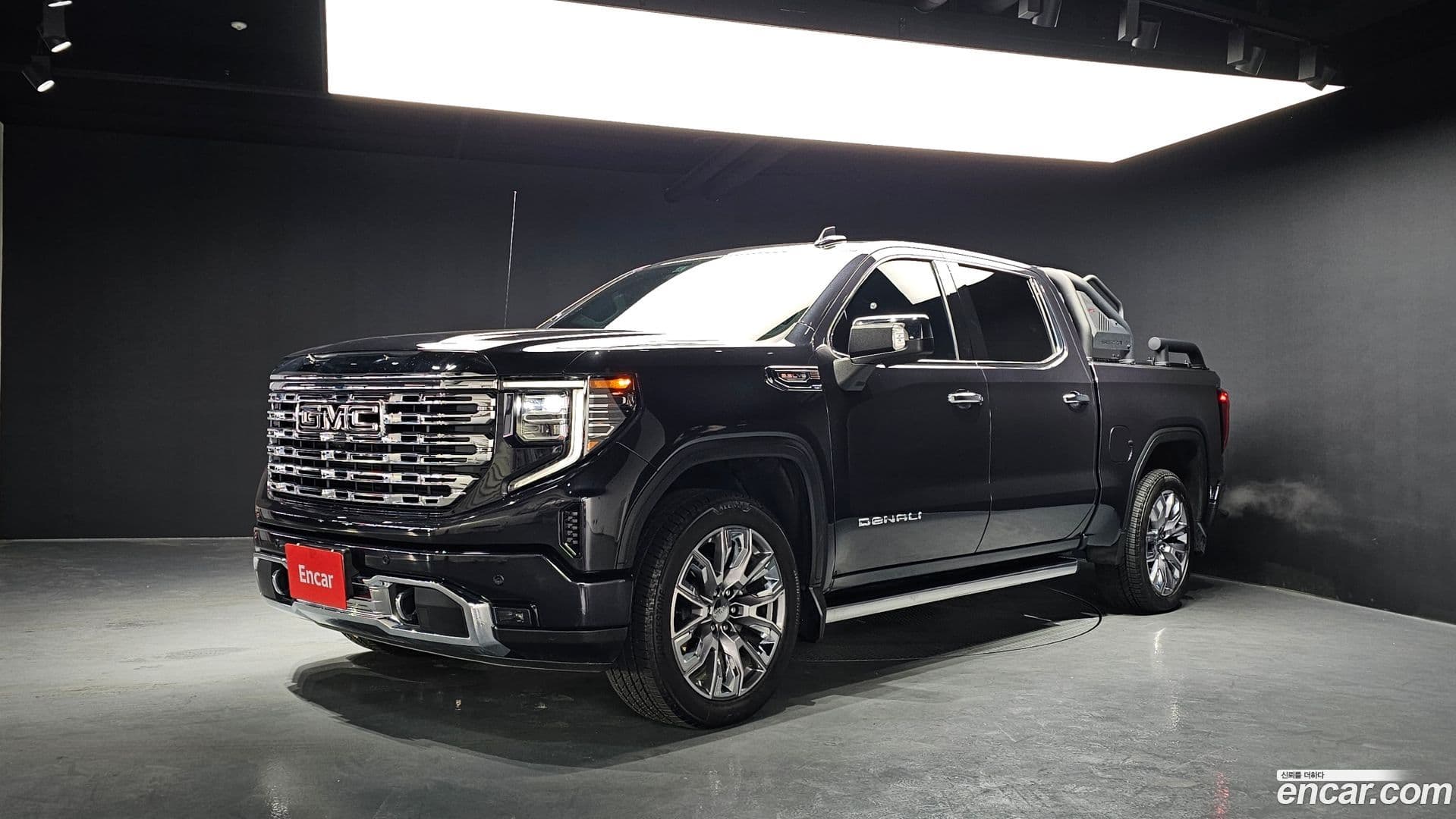 Main__Slider__Photo:Sierra GMC 2025.9-0