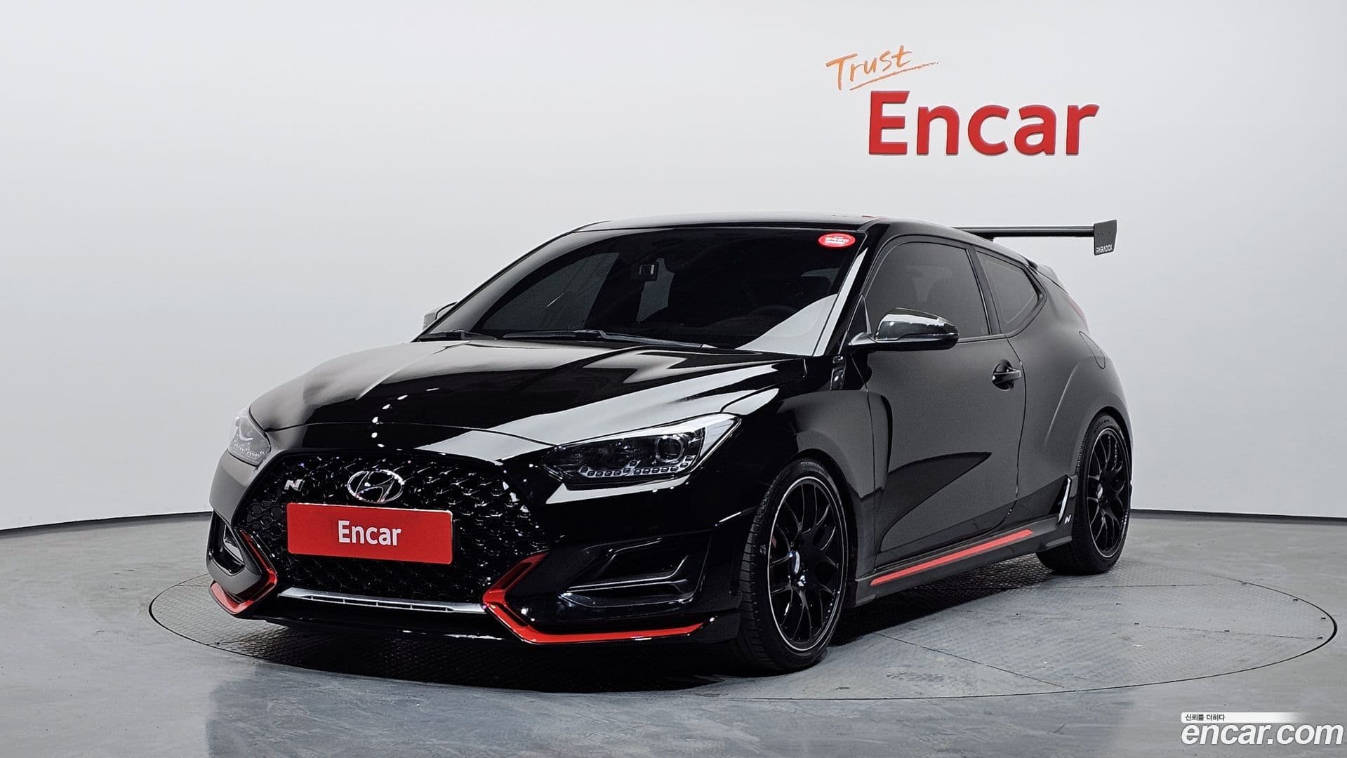 Main__Slider__Photo:Veloster Hyundai 2018.6-0