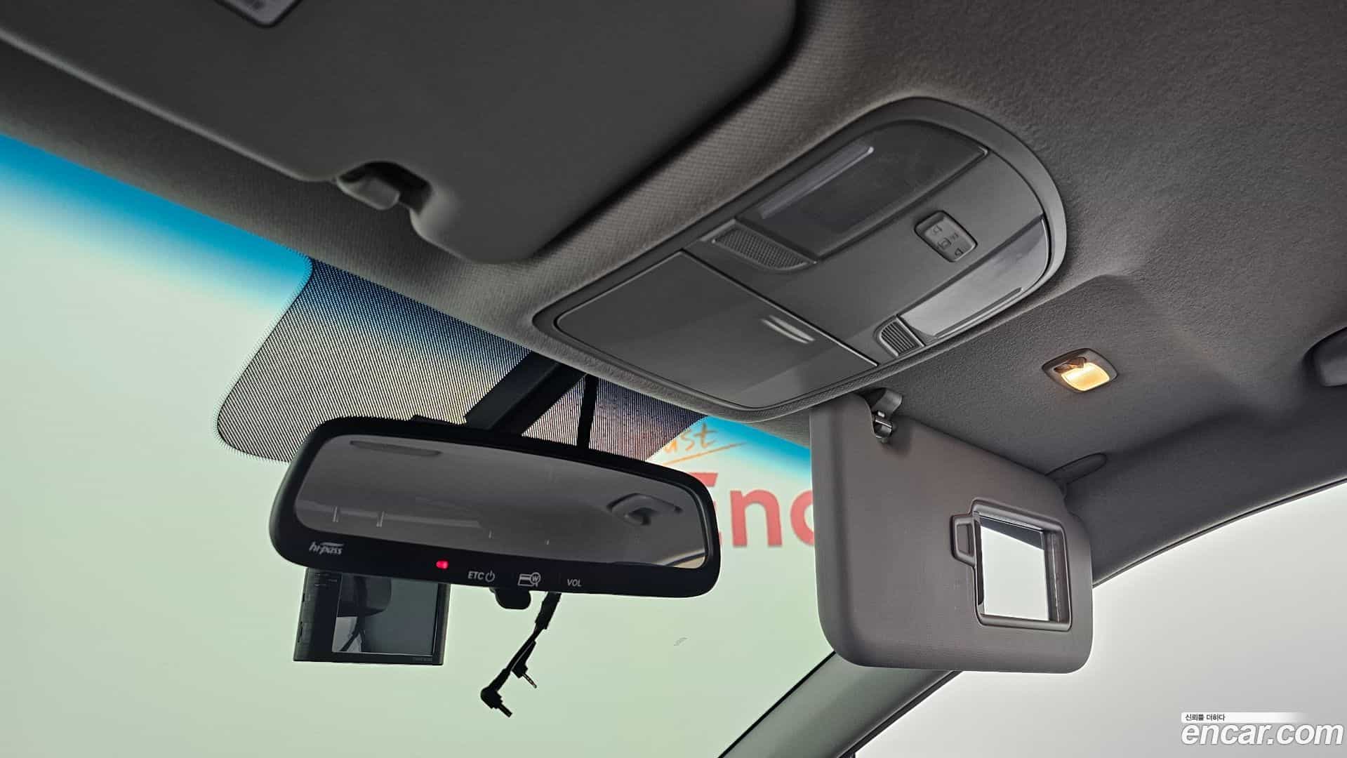 Kona Hyundai 2017.8-OPTION-022