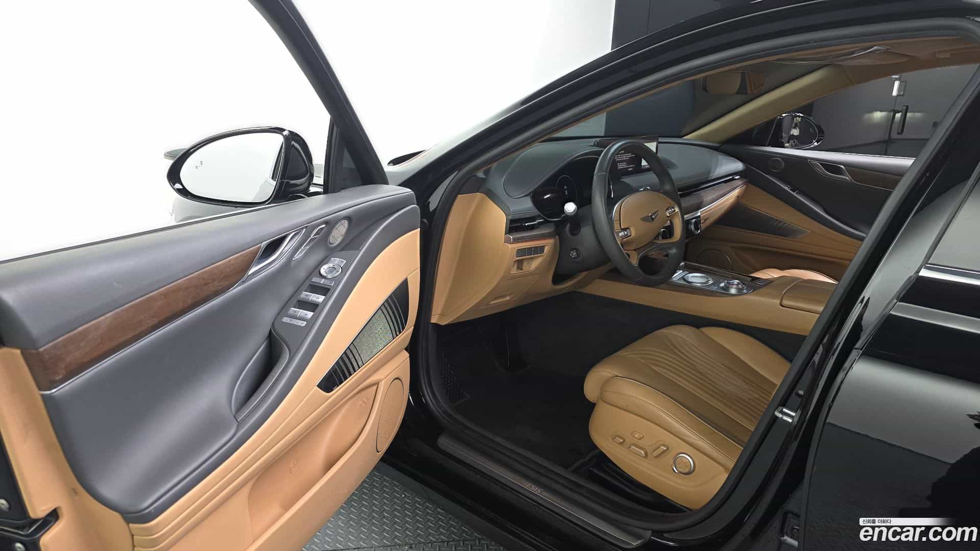 G80 Genesis 2020.4-INNER-010