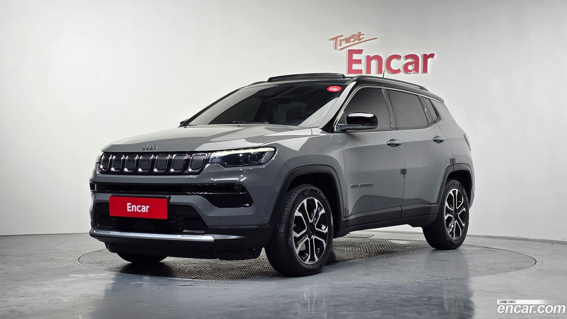 Main__Slider__Photo:Compass Jeep 2022.7-0