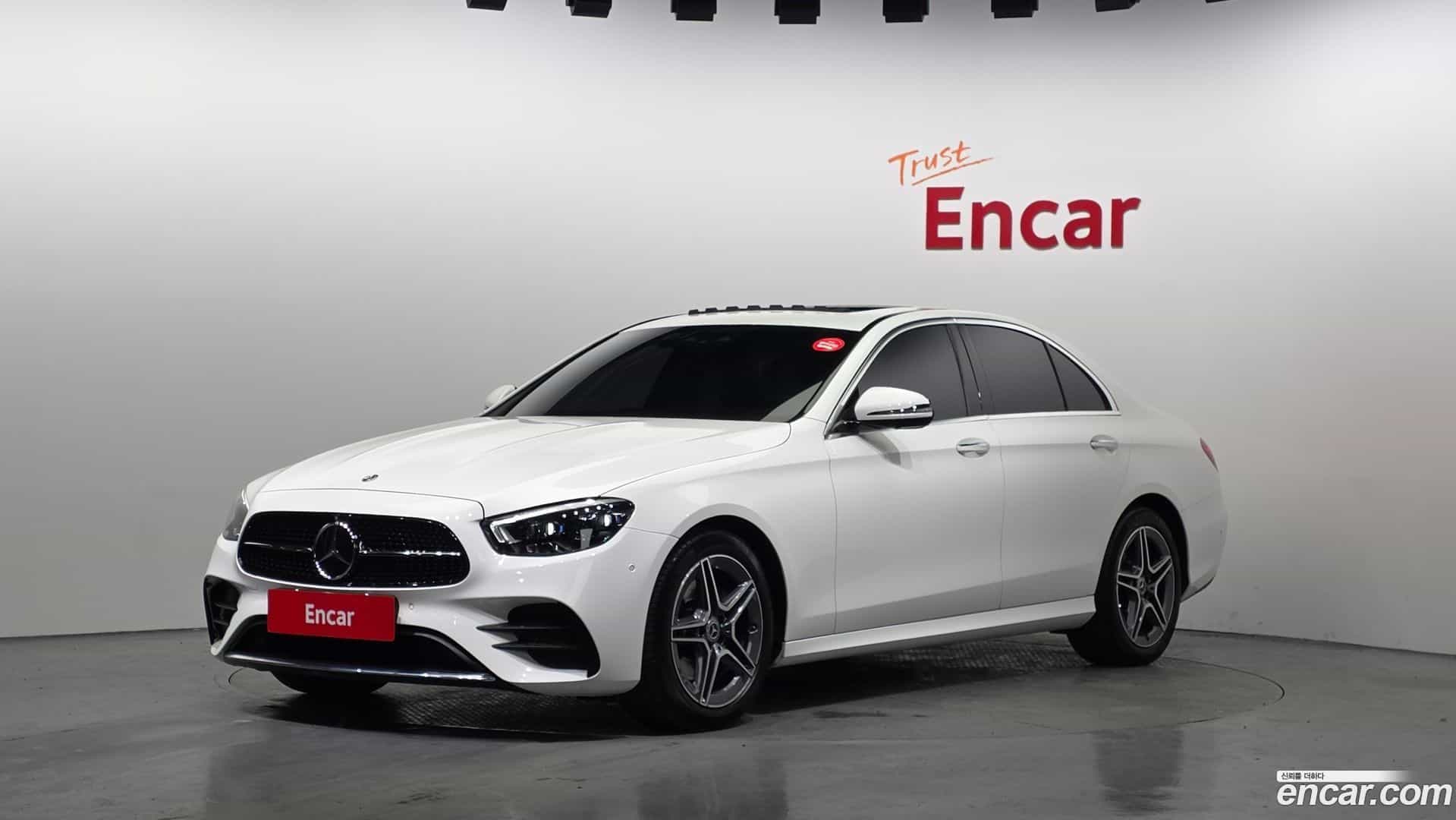 E-Class Mercedes-Benz 2023.8-OUTER-001