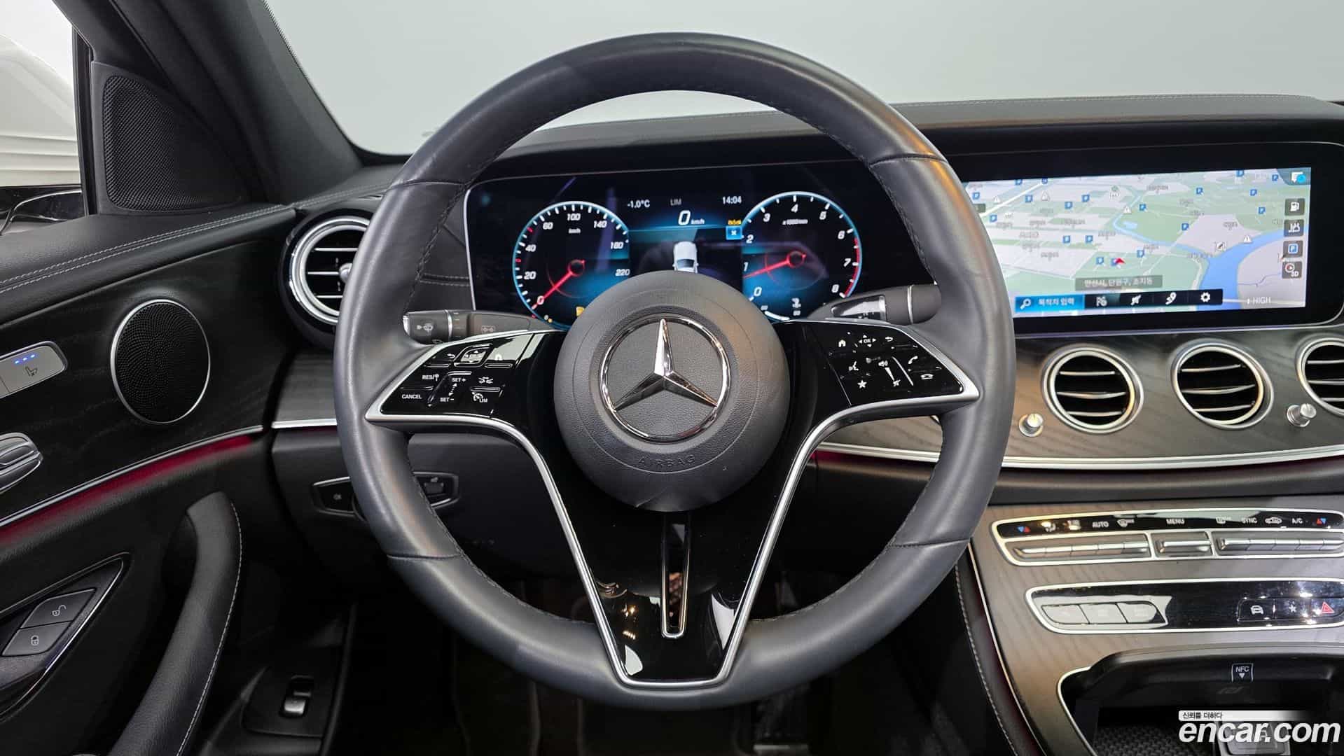 E-Class Mercedes-Benz 2023.8-OPTION-017