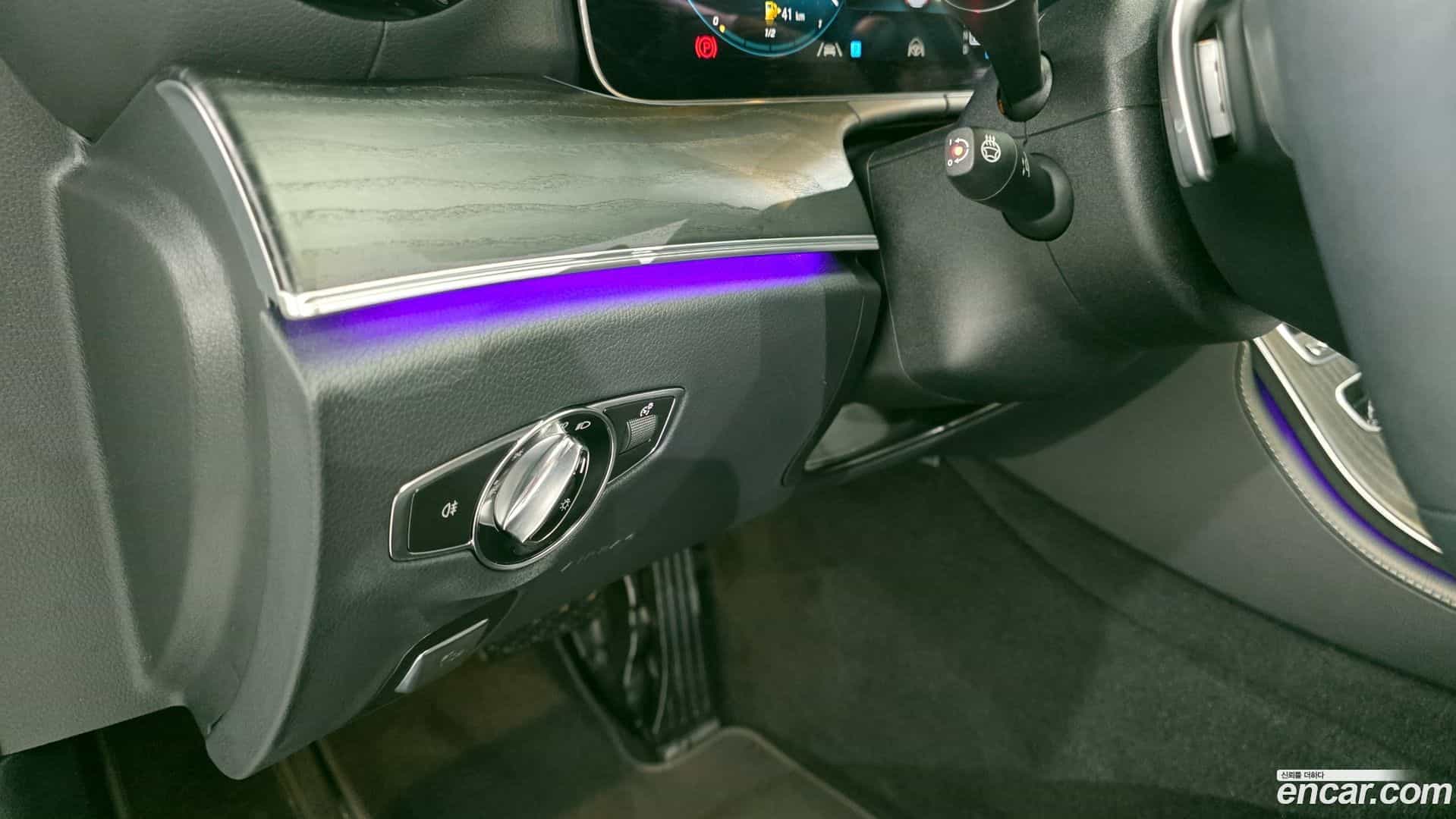 E-Class Mercedes-Benz 2023.8-OPTION-019