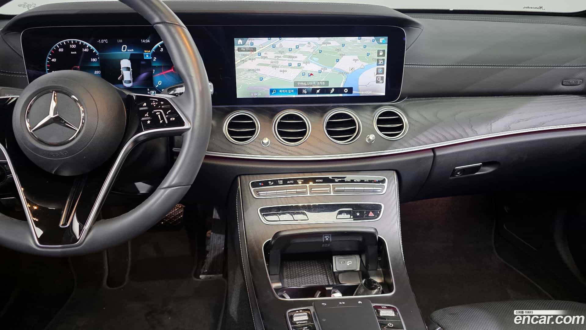 E-Class Mercedes-Benz 2023.8-OPTION-023