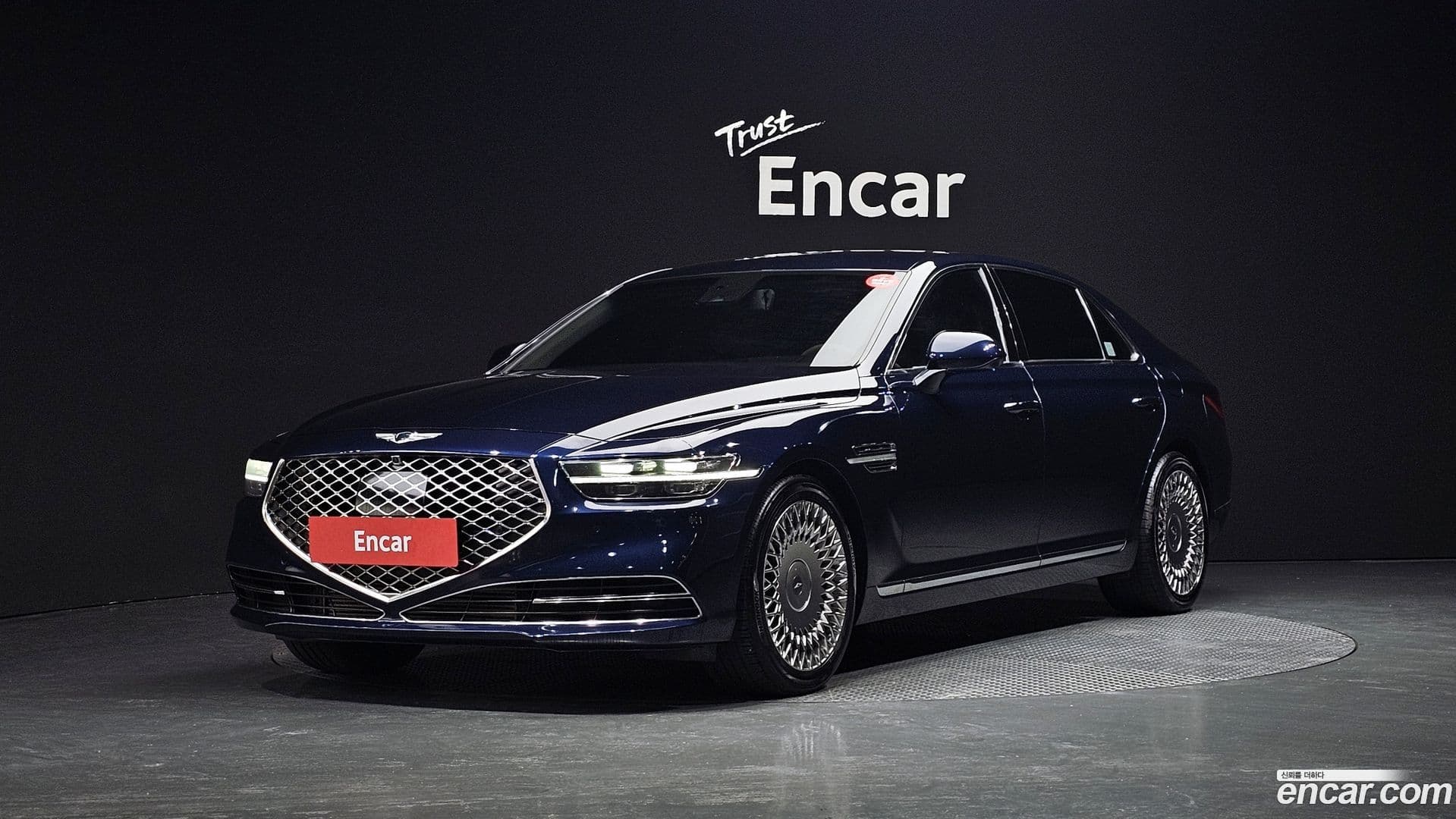 Main__Slider__Photo:G90 Genesis 2019.3-0