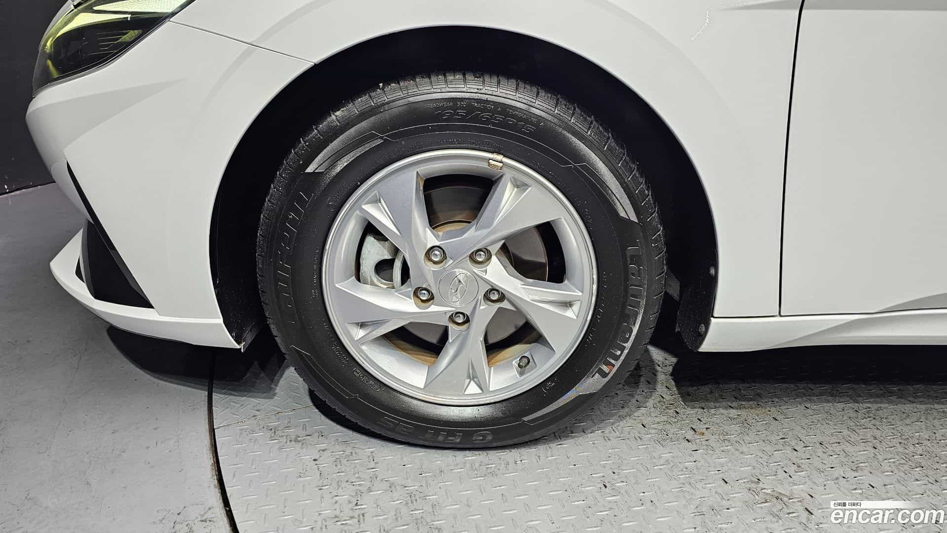 AVANTE Hyundai 2021.5-OUTER-005