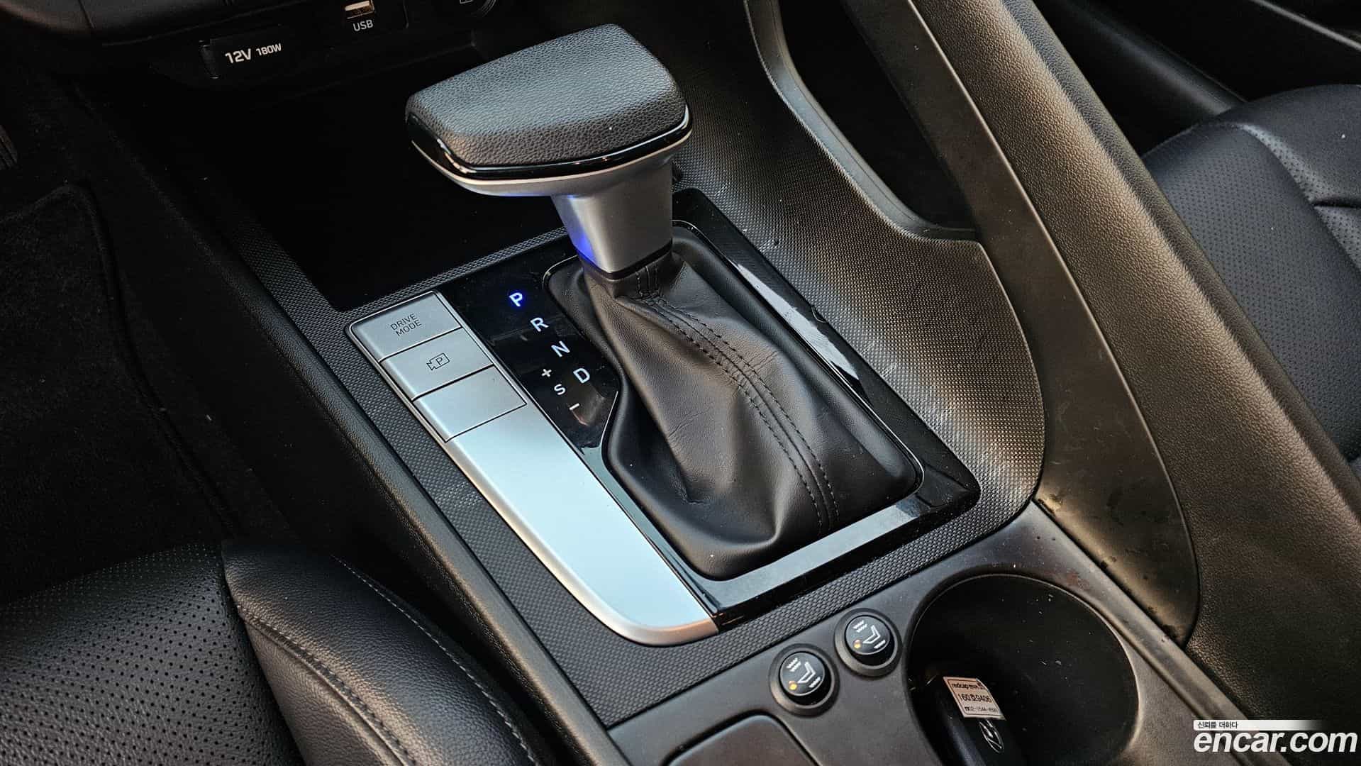 AVANTE Hyundai 2021.5-INNER-009