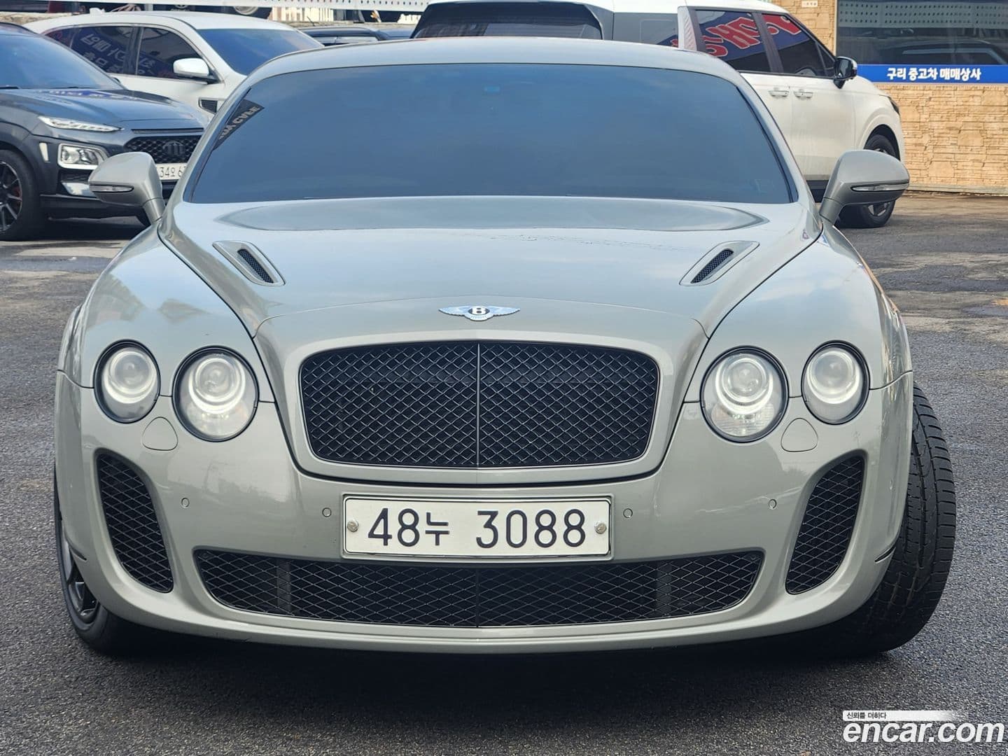 Main__Slider__Photo:Continental Bentley 2010.11-0