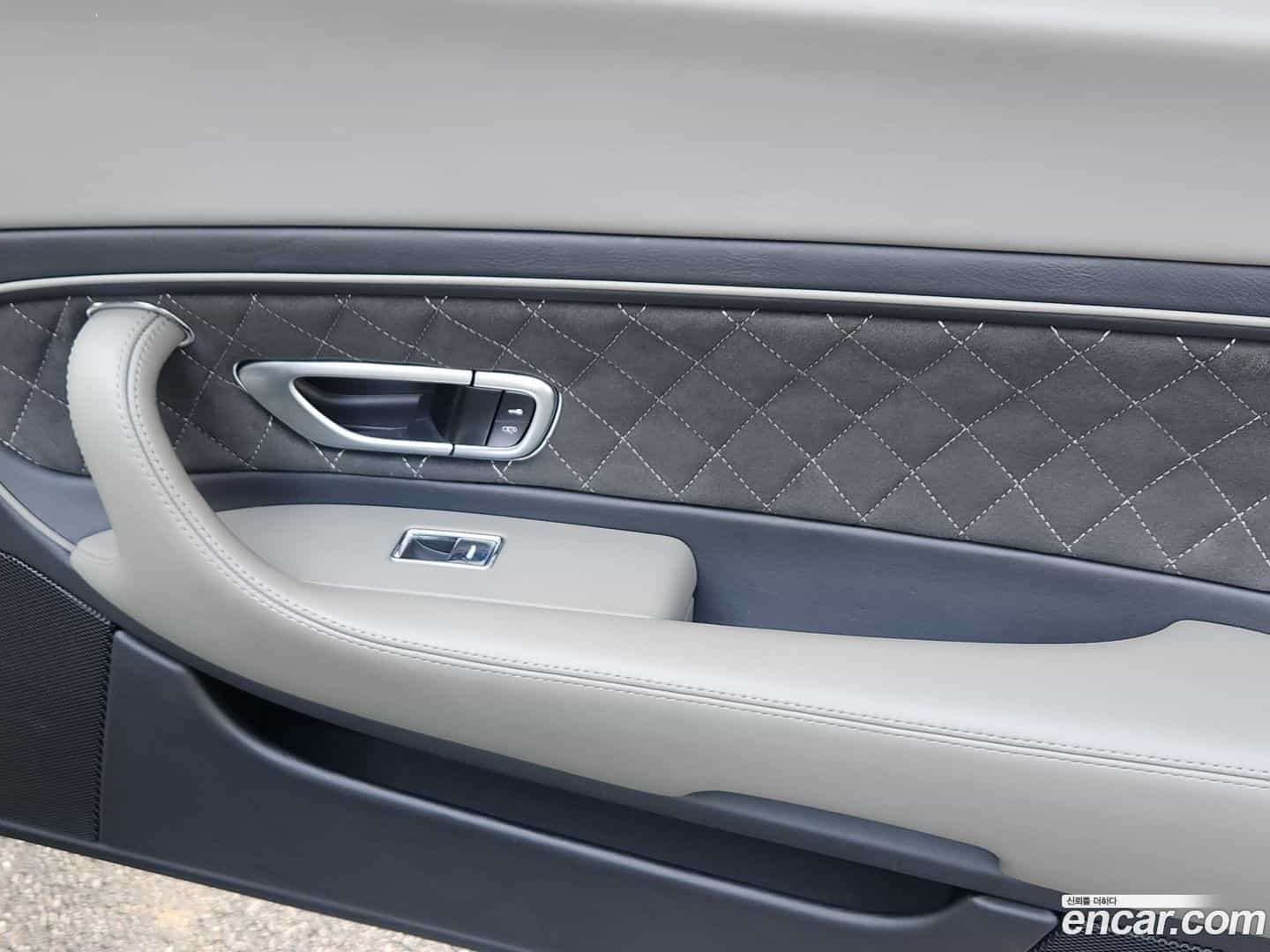 Continental Bentley 2010.11-OPTION-015