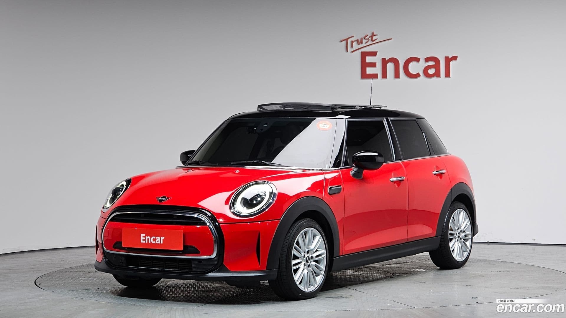 Main__Slider__Photo:Cooper Mini 2022.2-0