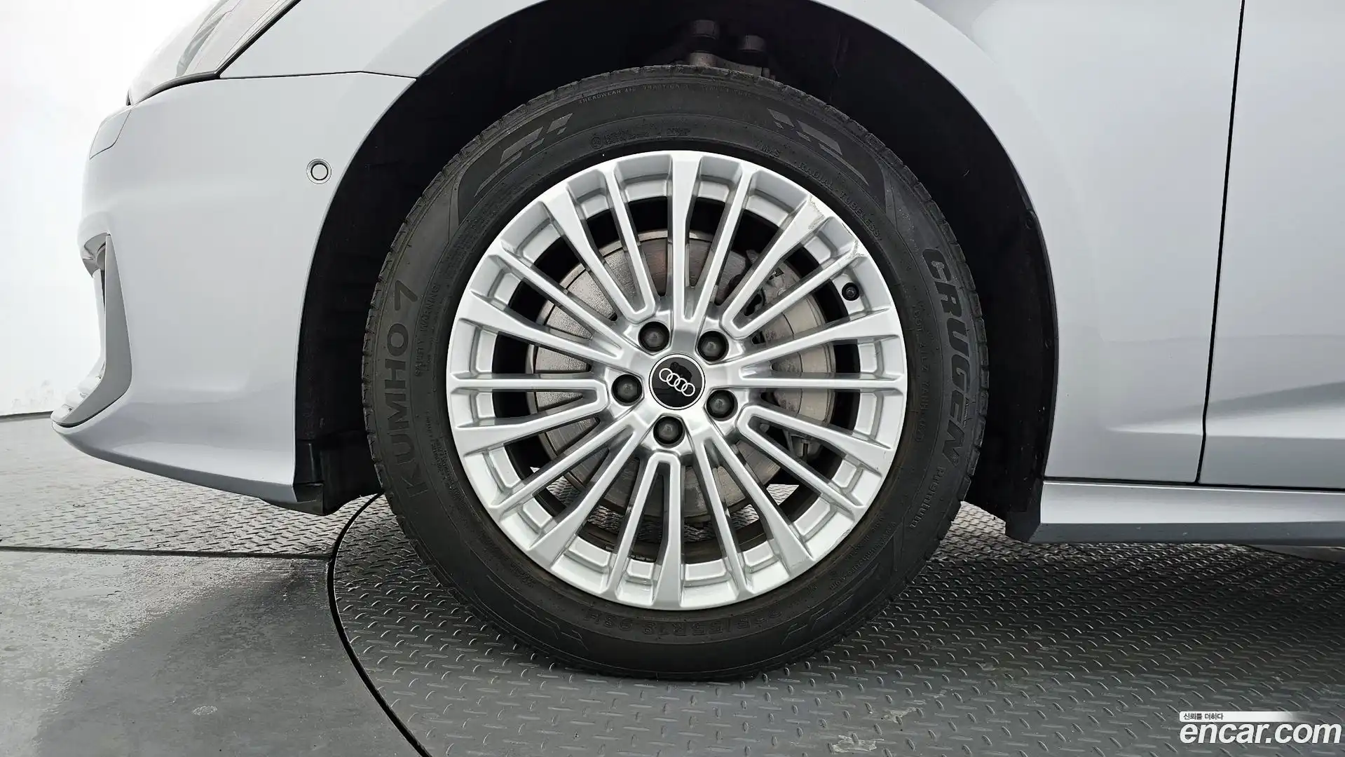 A6 Audi 2021.10-OUTER-005