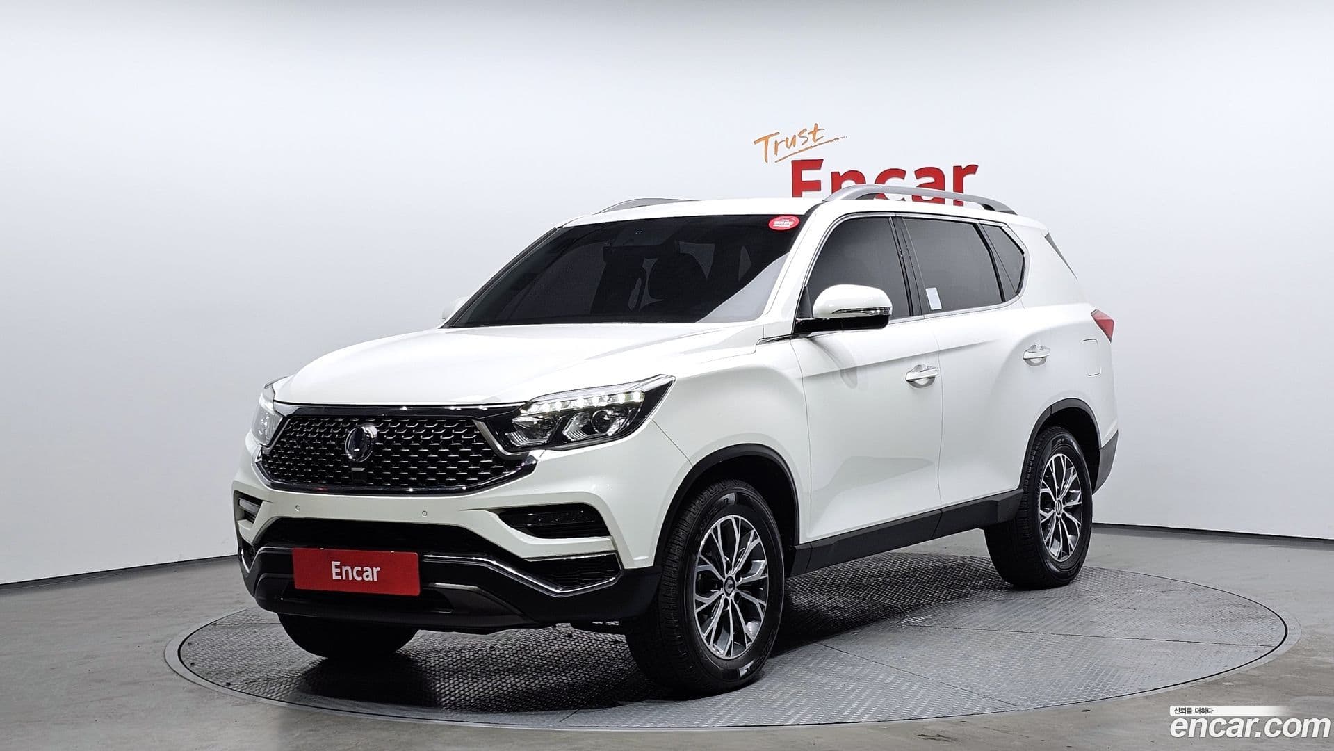 Main__Slider__Photo:Rexton KG Mobility 2020.8-0