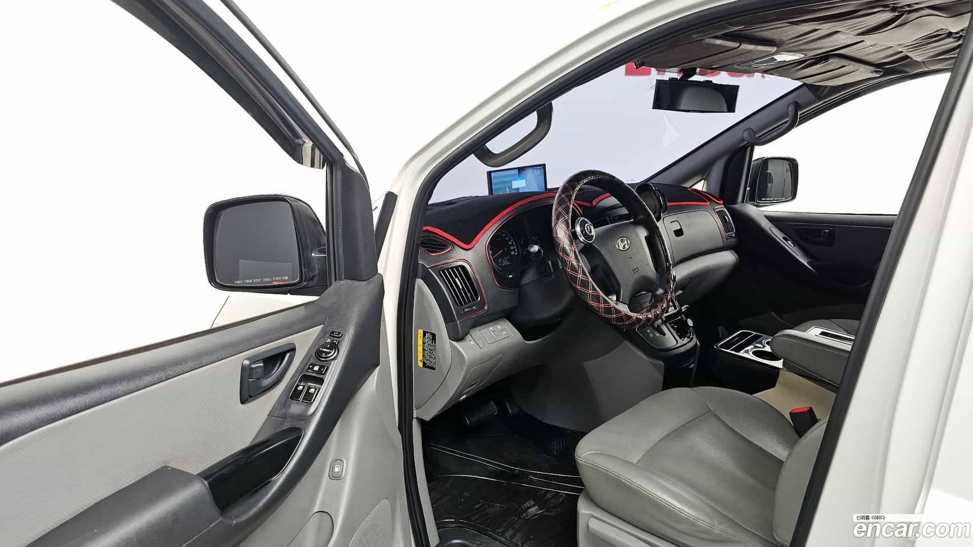 Starex Hyundai 2016.6-INNER-010