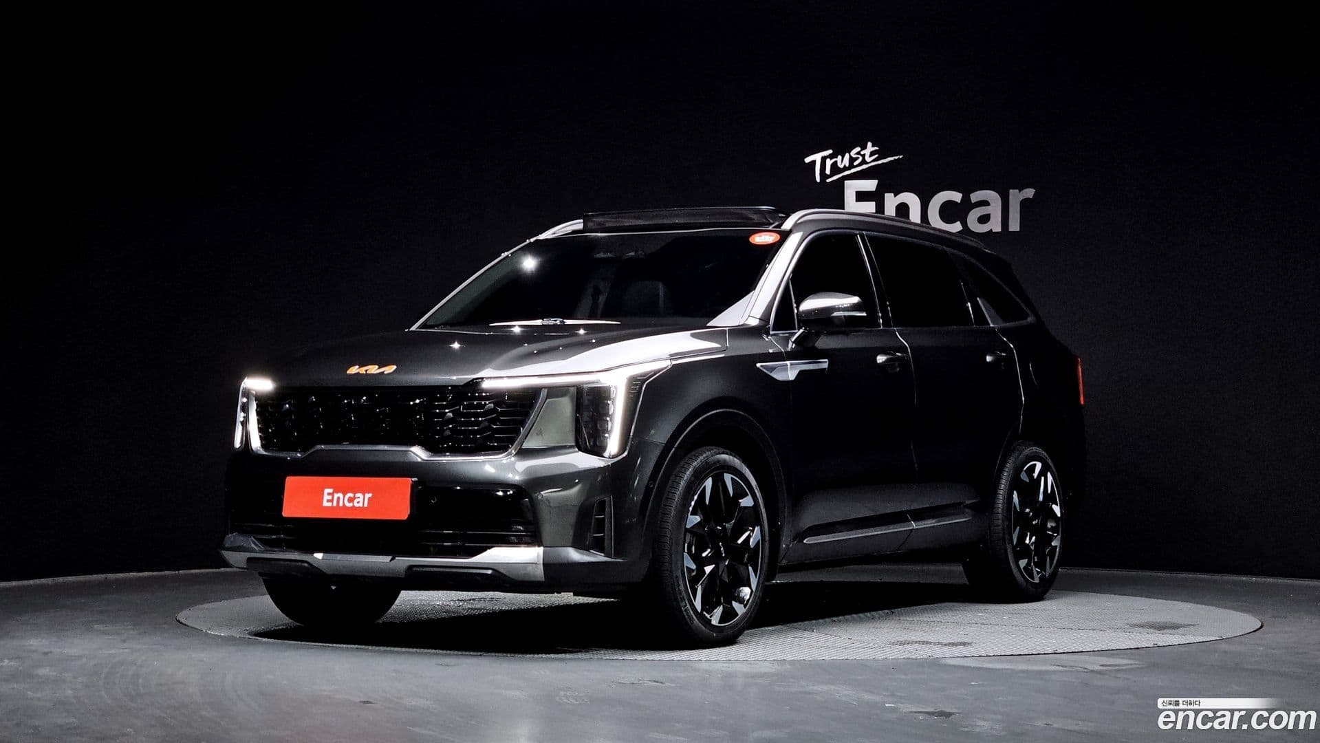 Main__Slider__Photo:Sorento Kia 2024.3-0