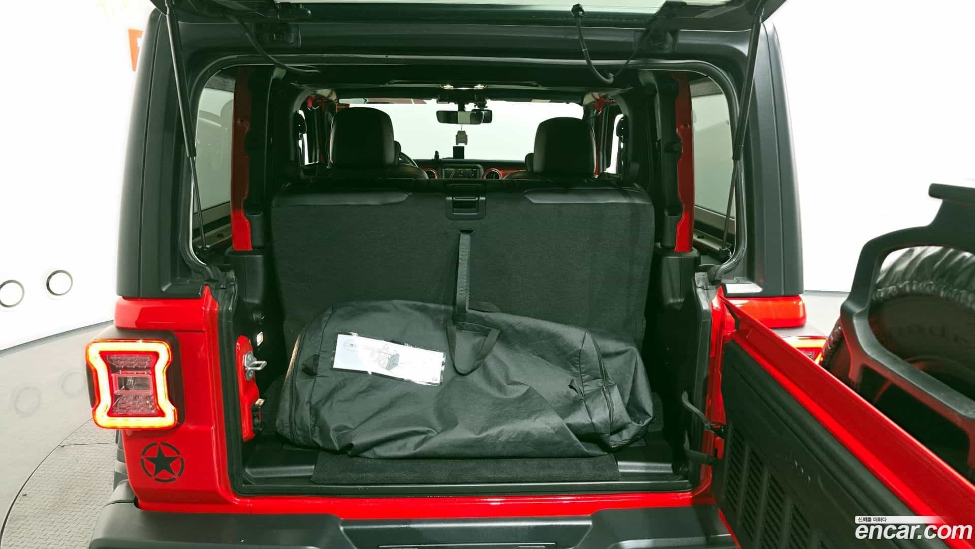 Wrangler Jeep 2020.3-OPTION-024