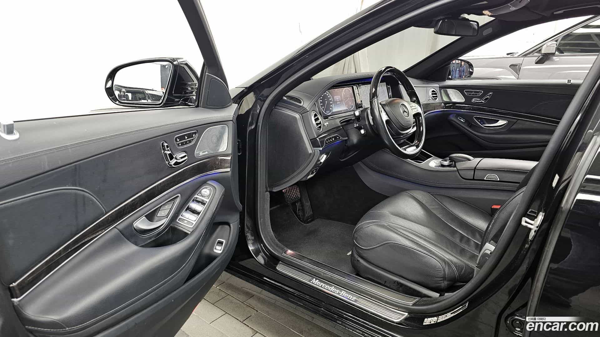 S-Class Mercedes-Benz 2017.2-INNER-010