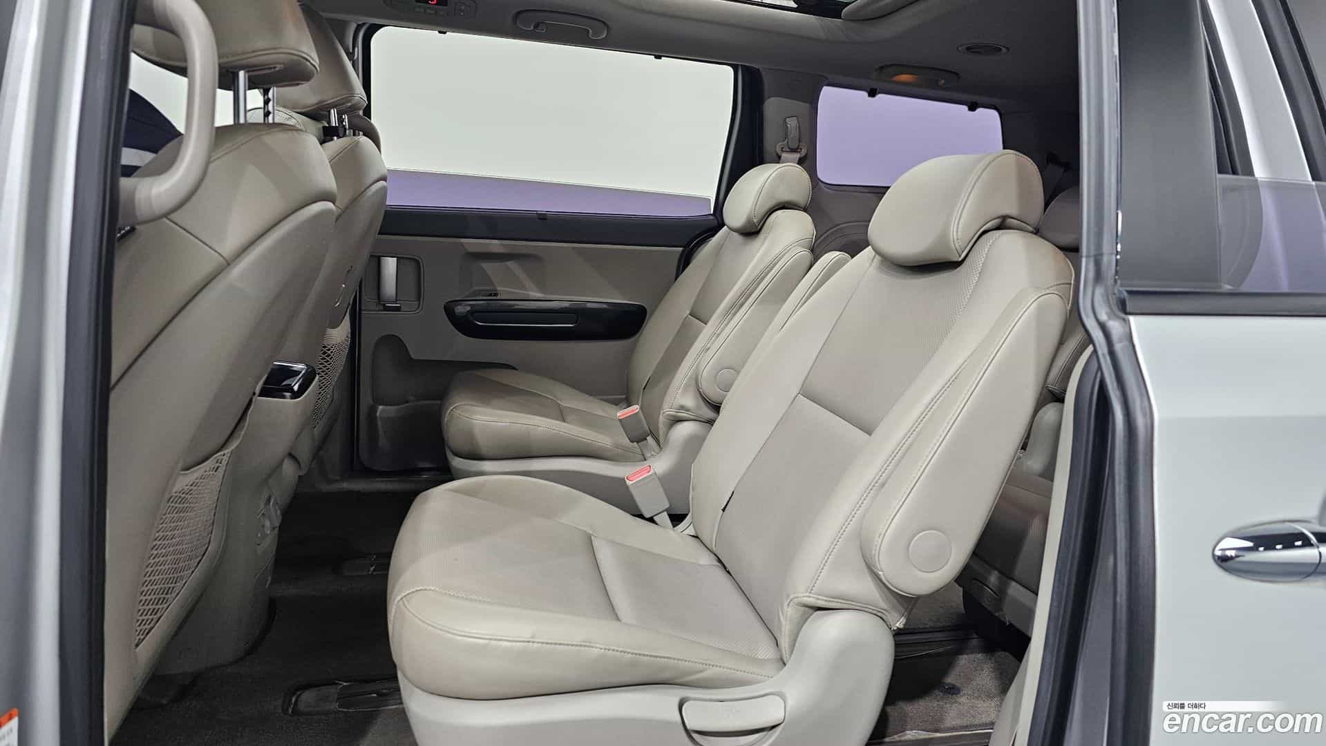 Canival Kia 2015.8-OPTION-016