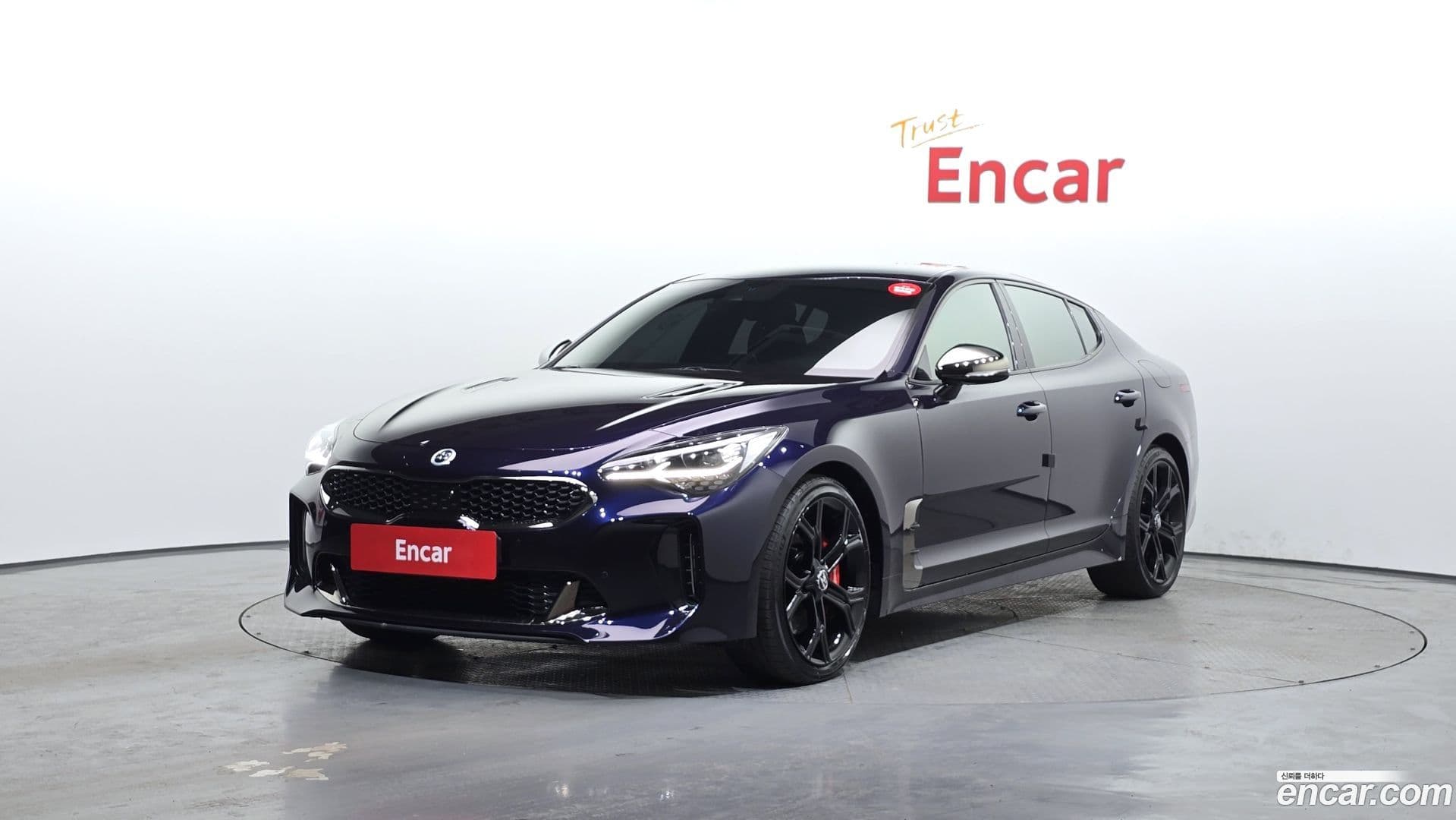 Main__Slider__Photo:Stinger Kia 2020.2-0