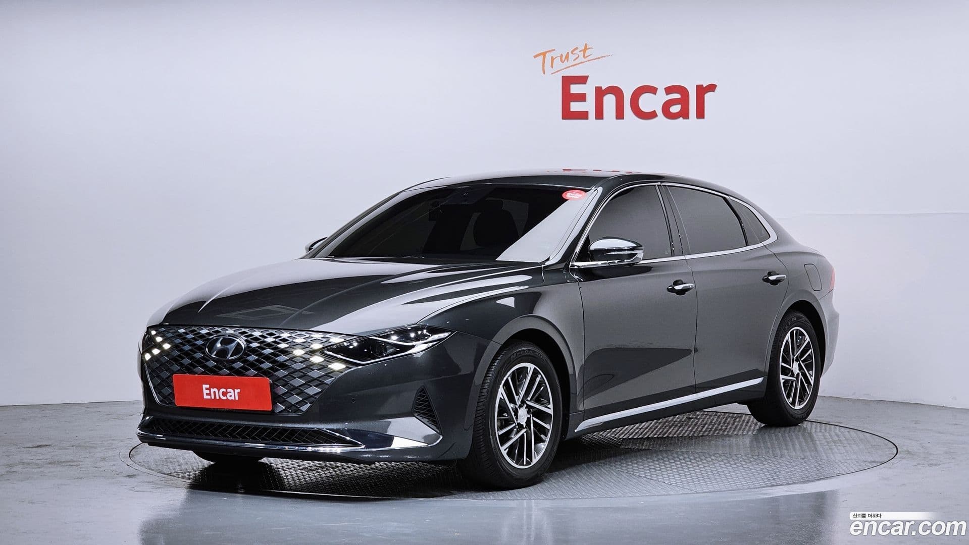 Main__Slider__Photo:Grandeur Hyundai 2020.2-0