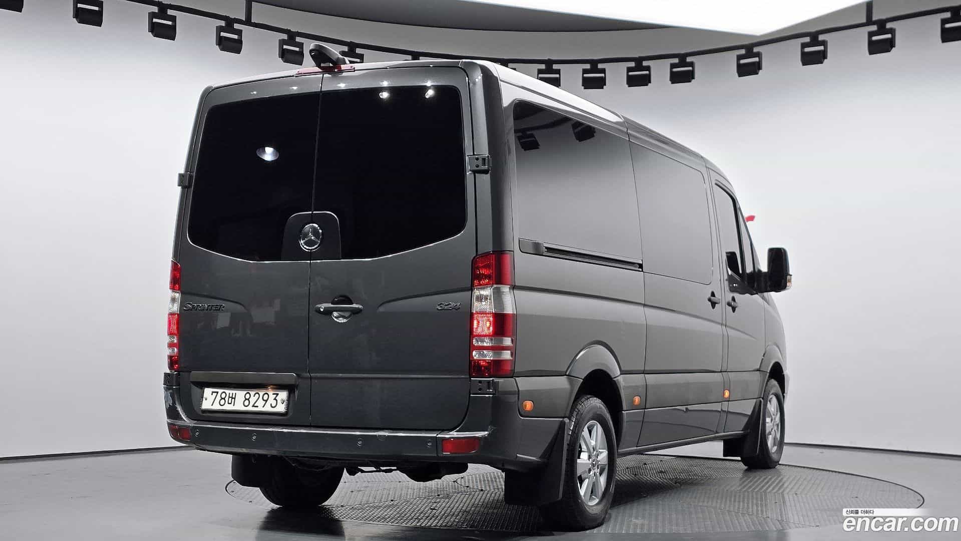 Sprinter Mercedes-Benz 2011.10-OUTER-002