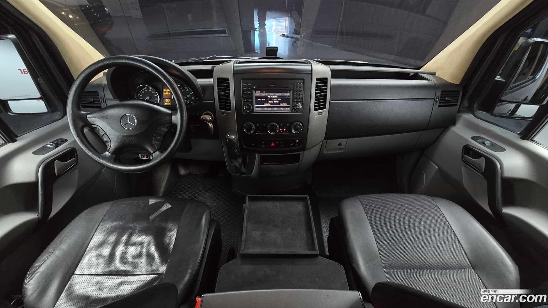 Sprinter Mercedes-Benz 2011.10-INNER-007