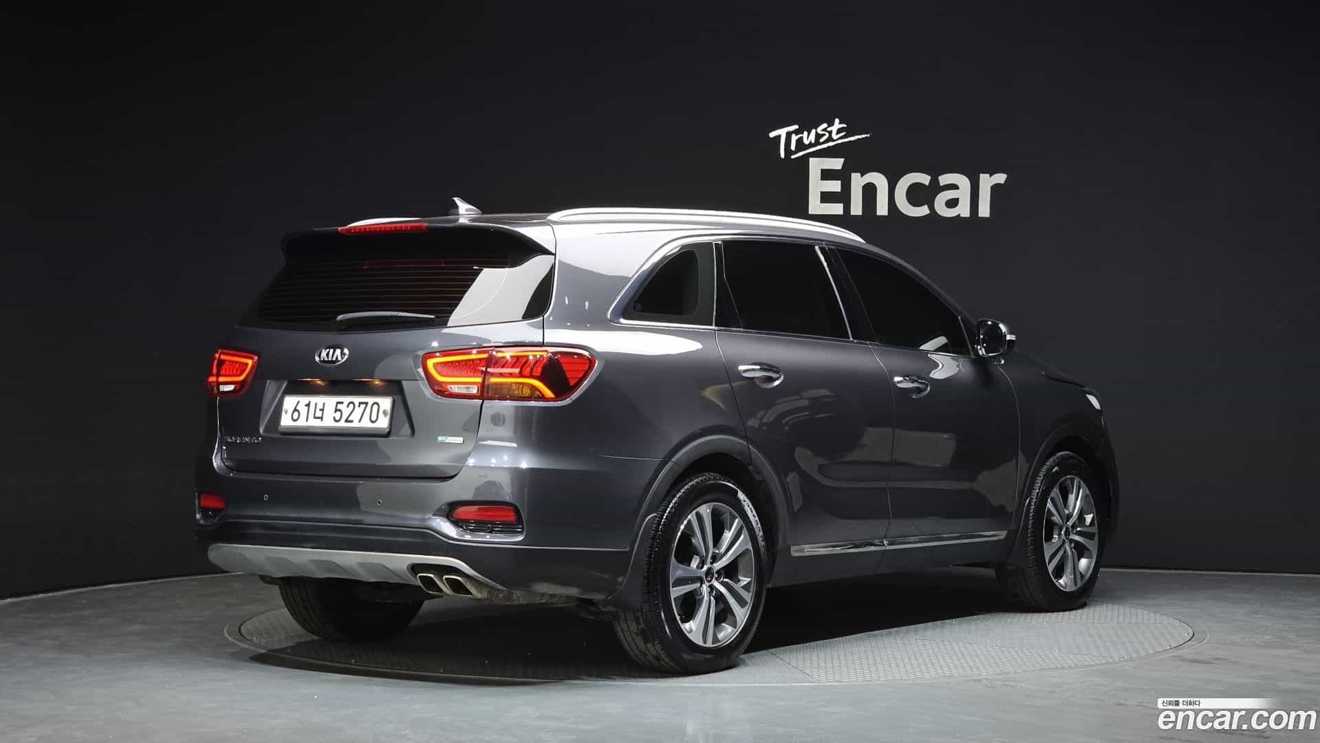 Sorento Kia 2018.0-OUTER-002