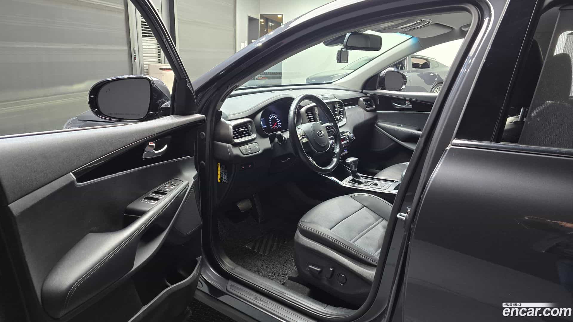 Sorento Kia 2018.0-INNER-010