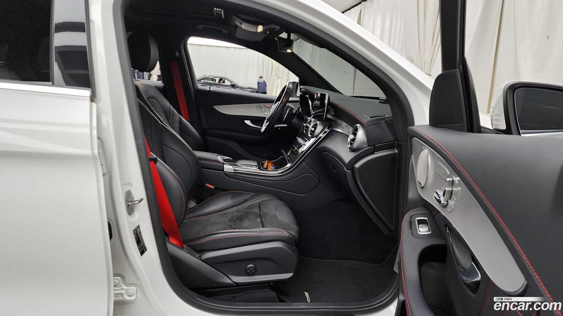 GLC-Class Mercedes-Benz 2021.3-OPTION-015